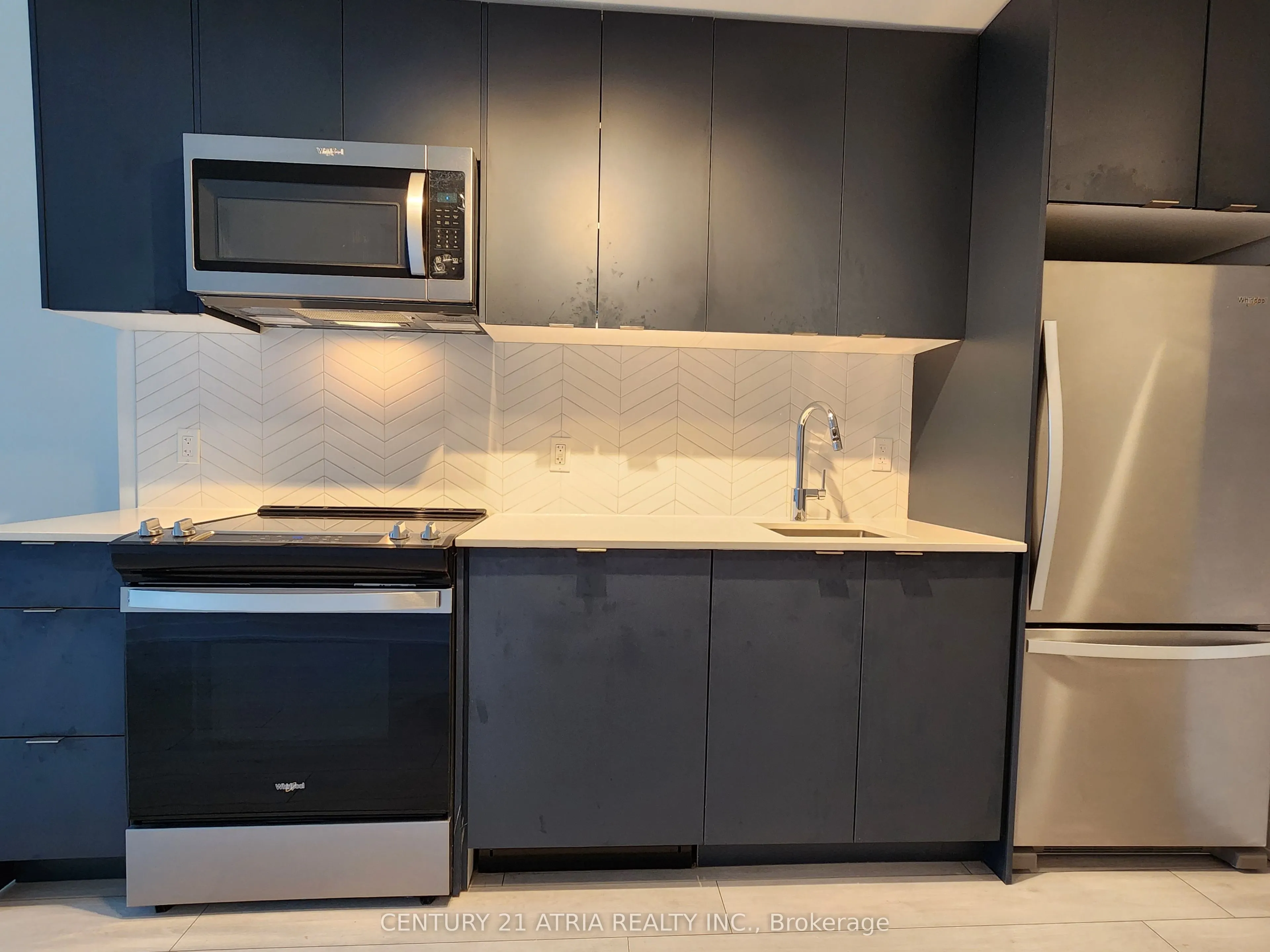 1604 Charles Street, #122