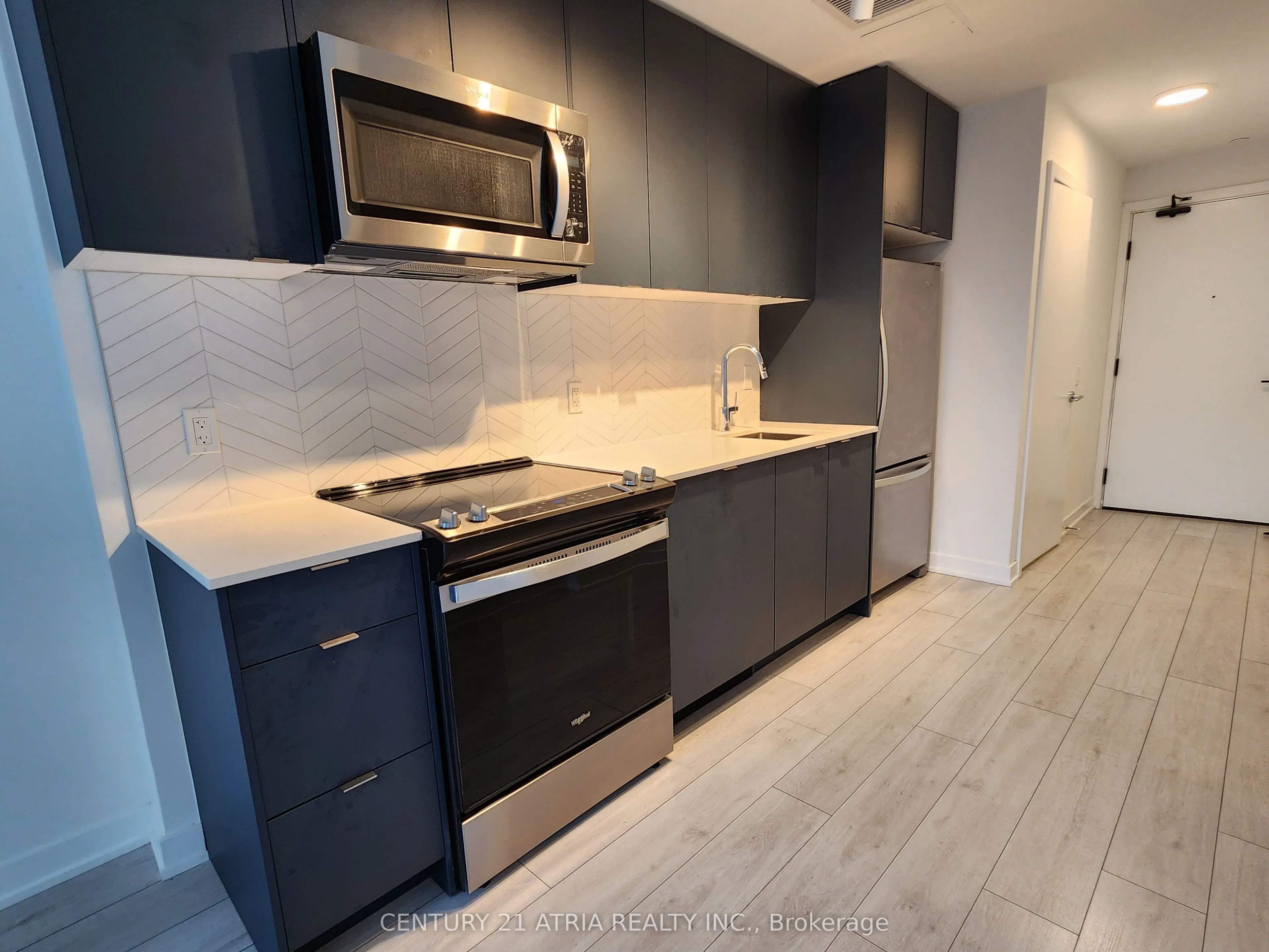 1604 Charles Street, #122