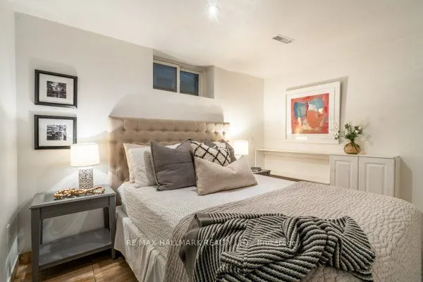 736 Woodbine Avenue, #Lower
