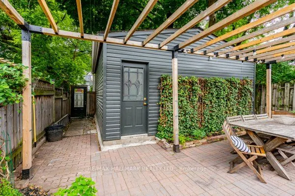 736 Woodbine Avenue, #Lower