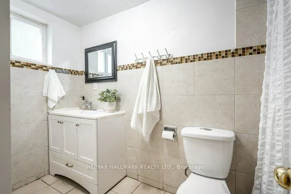 736 Woodbine Avenue, #Lower