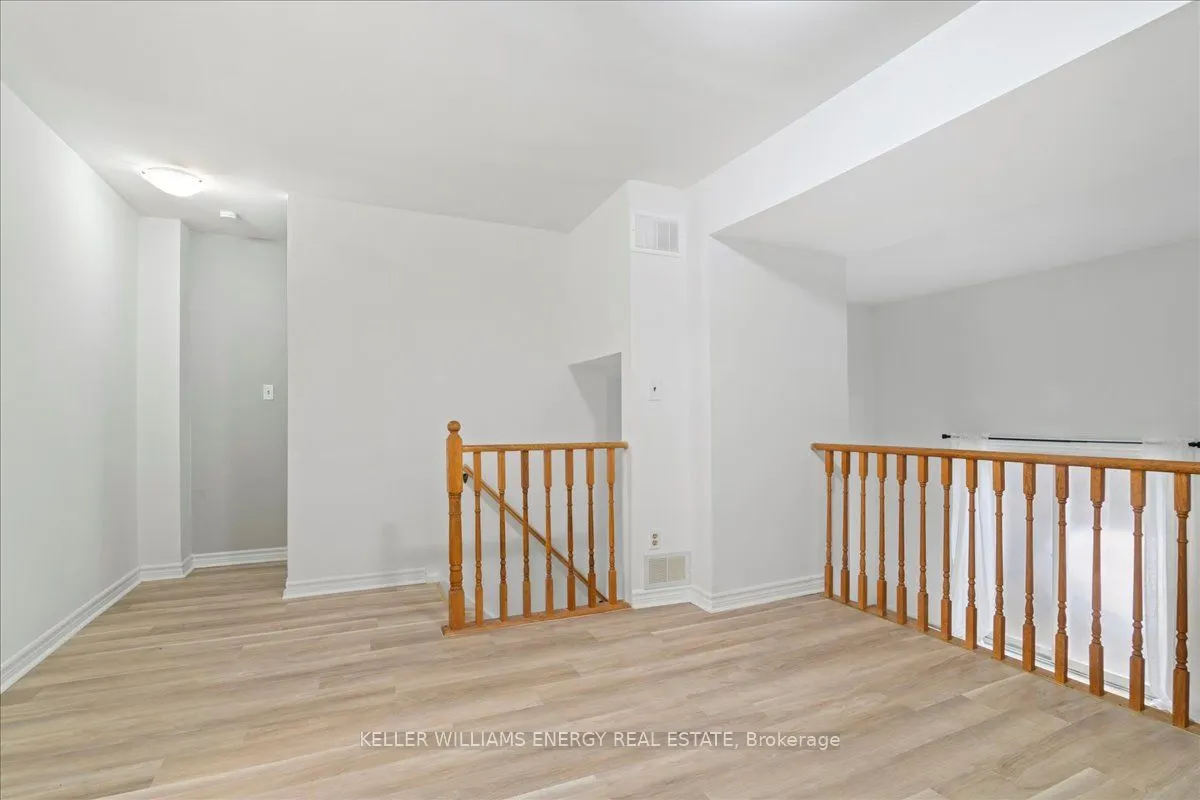 1133 Ritson Road N, #78