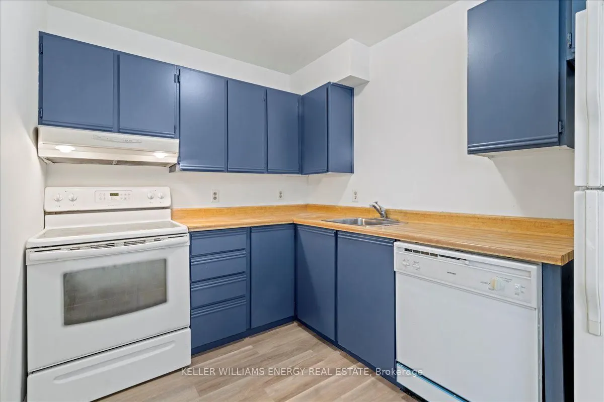 1133 Ritson Road N, #78