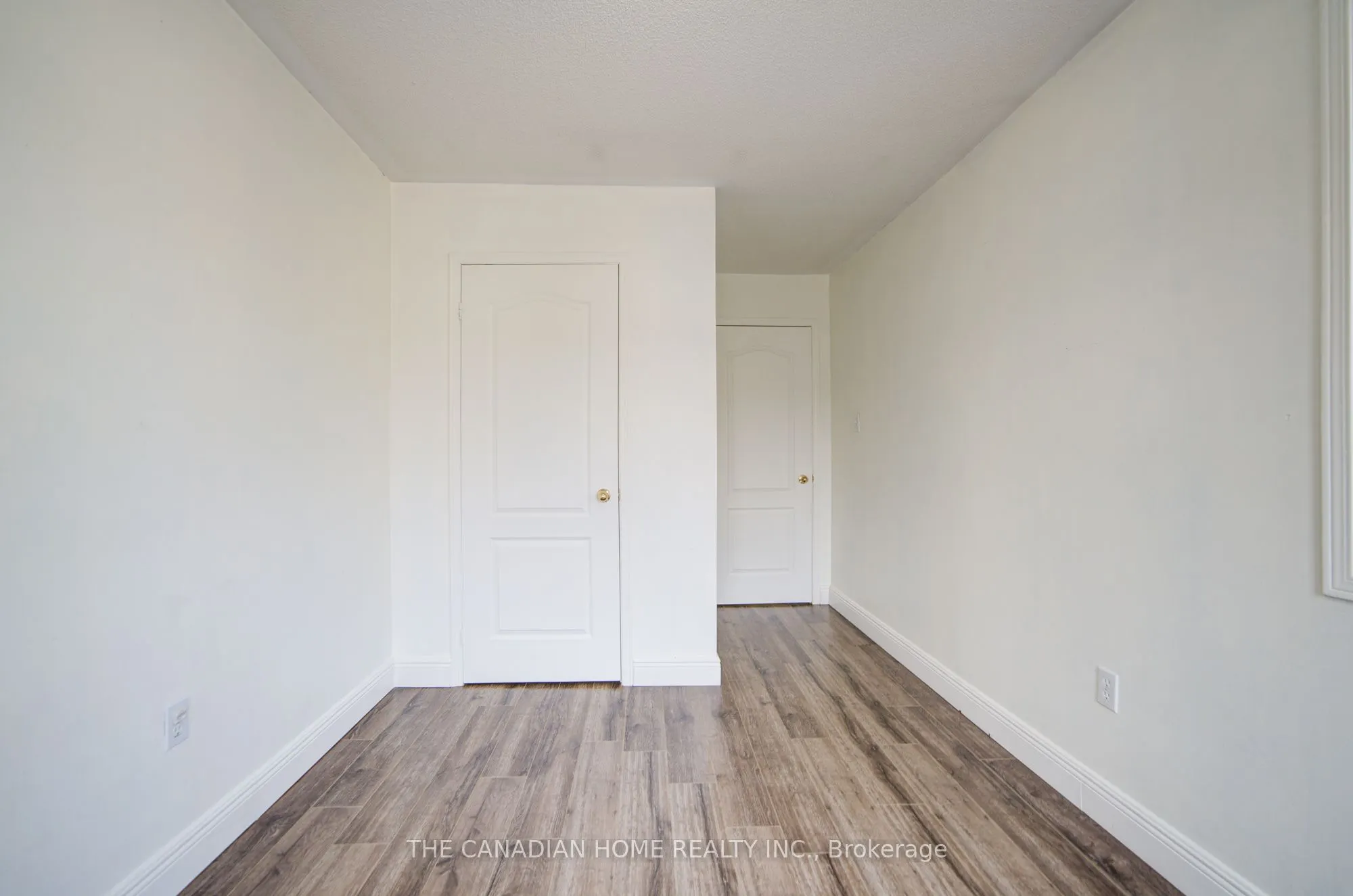 27 Macmillan Avenue