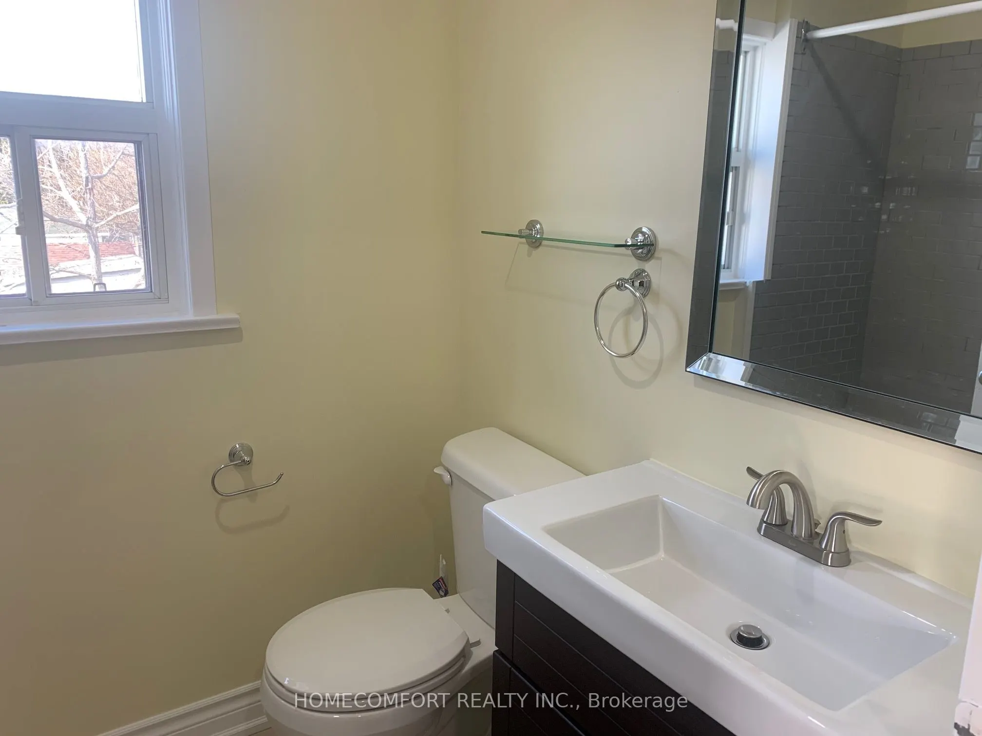 34 Butterworth Avenue, #Upper
