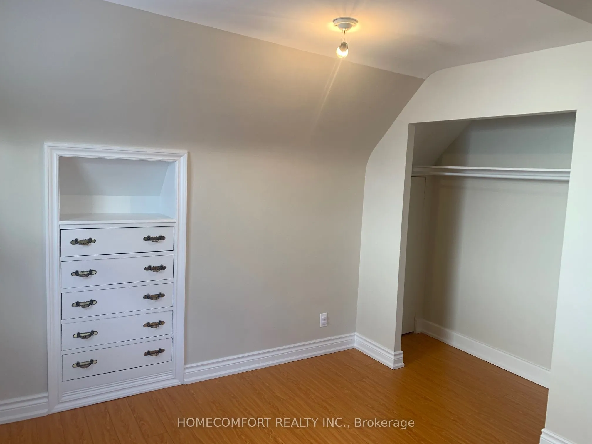 34 Butterworth Avenue, #Upper