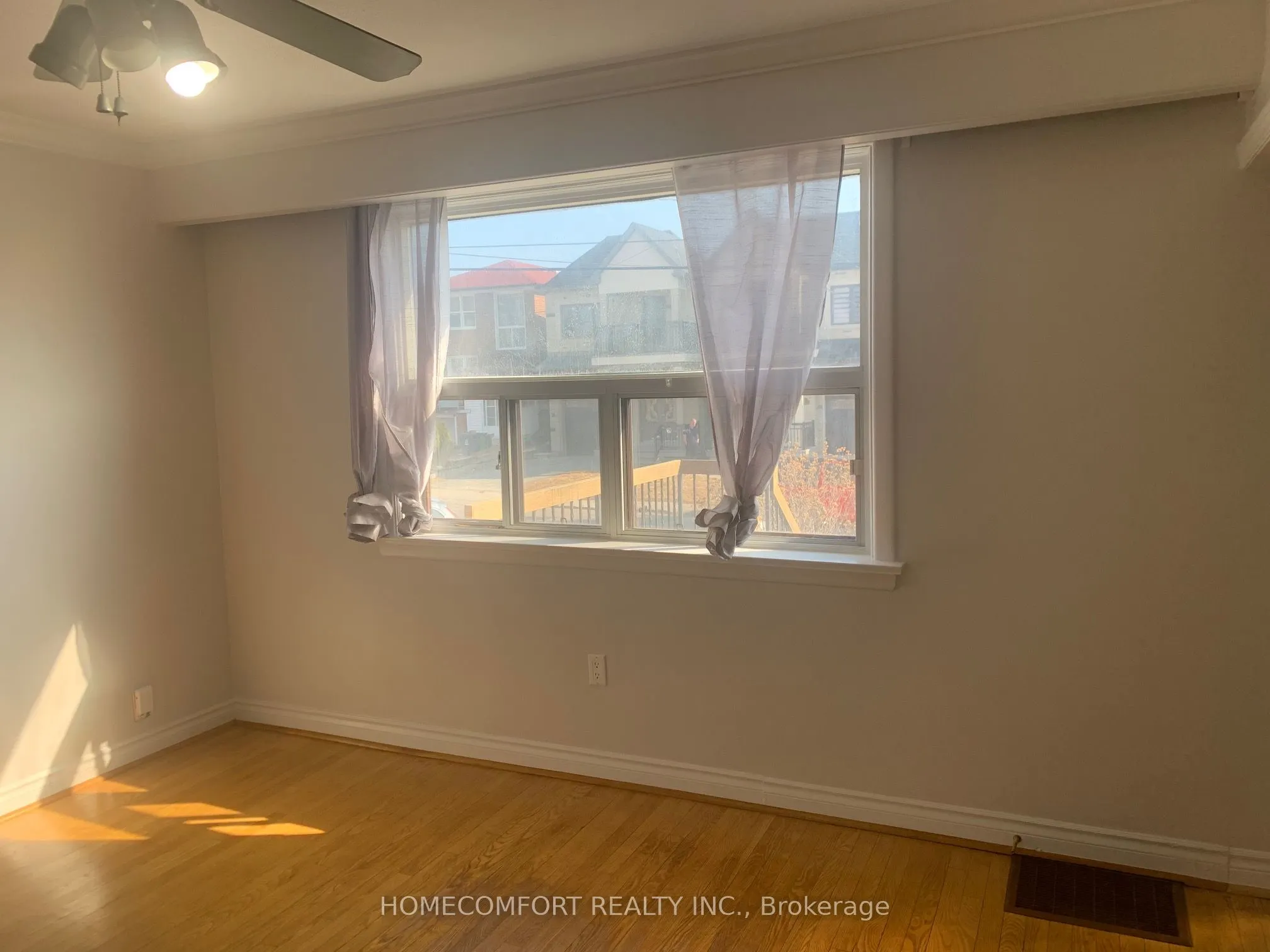 34 Butterworth Avenue, #Upper