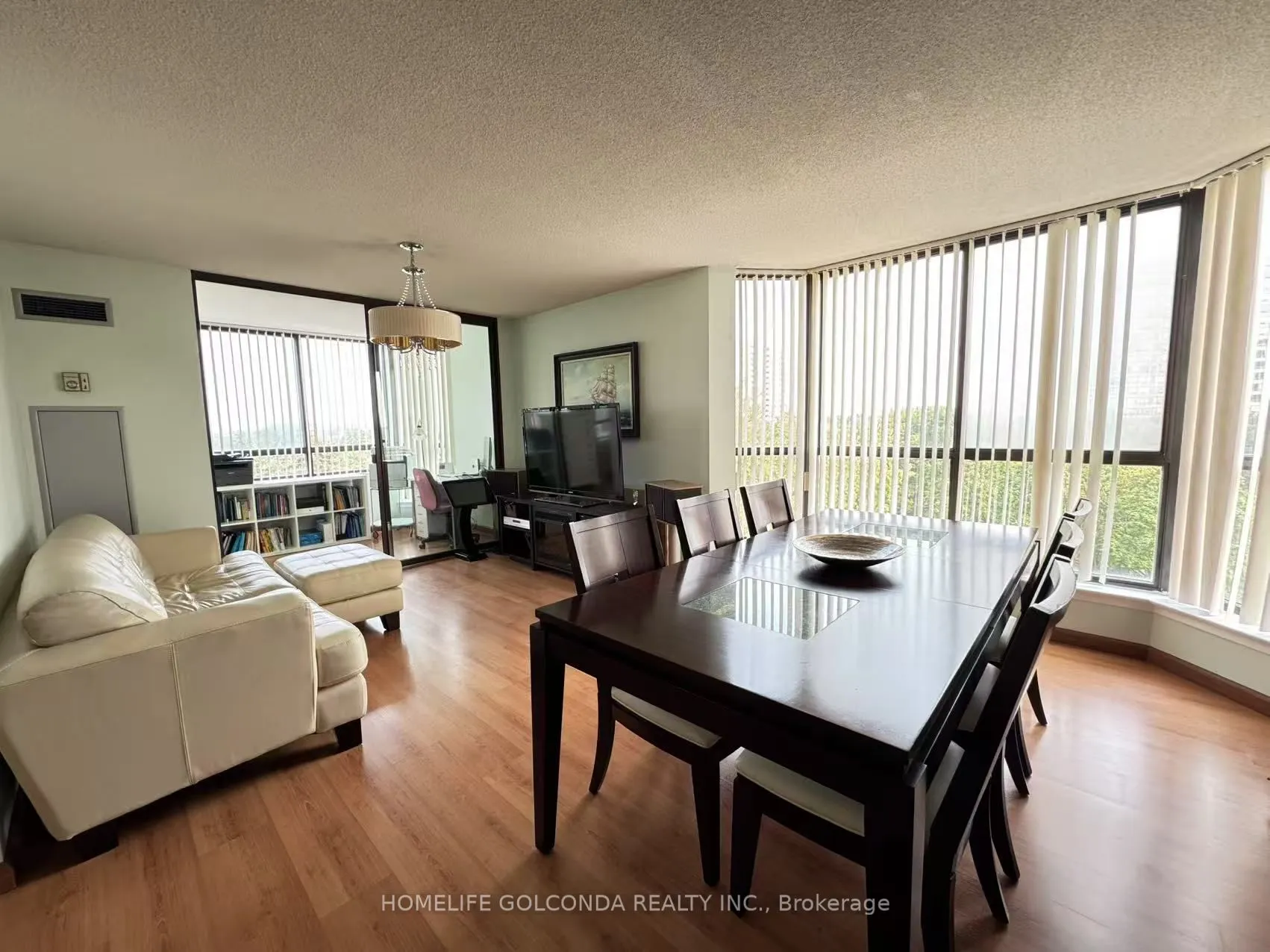 75 Bamburgh Circle #624