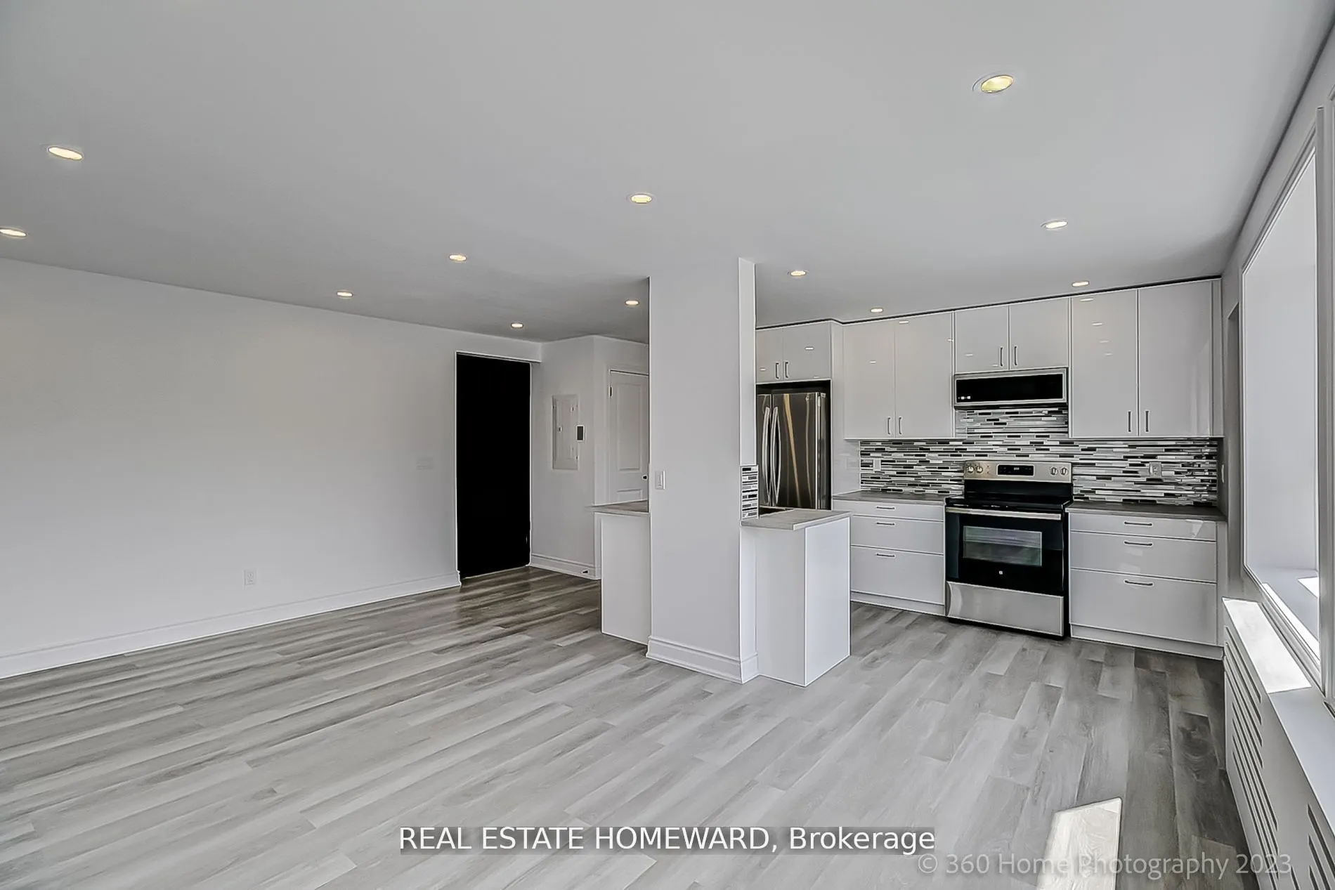 419 Woodbine Avenue, #1