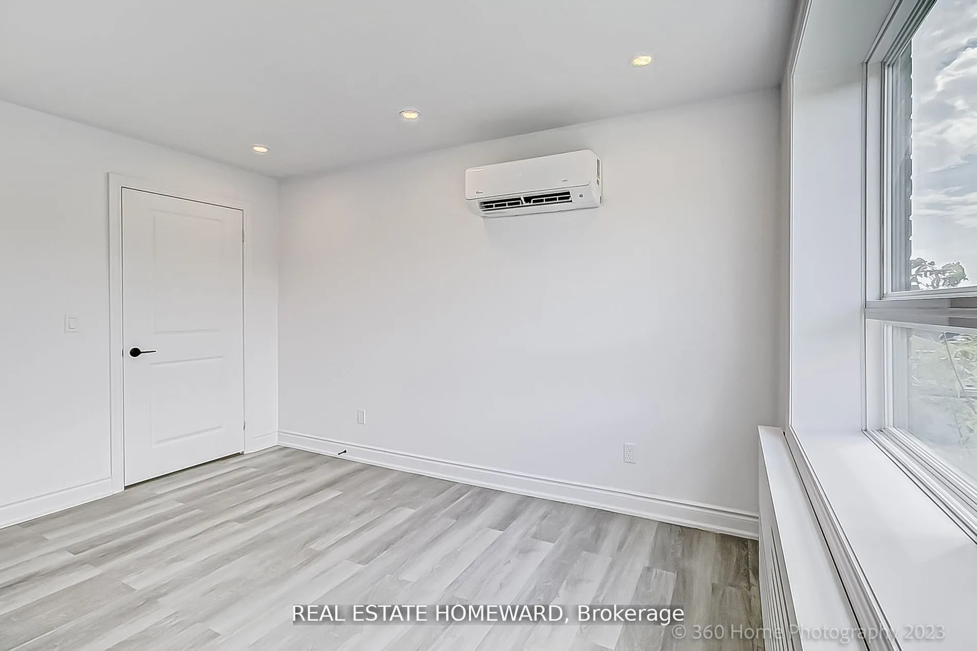 419 Woodbine Avenue, #1