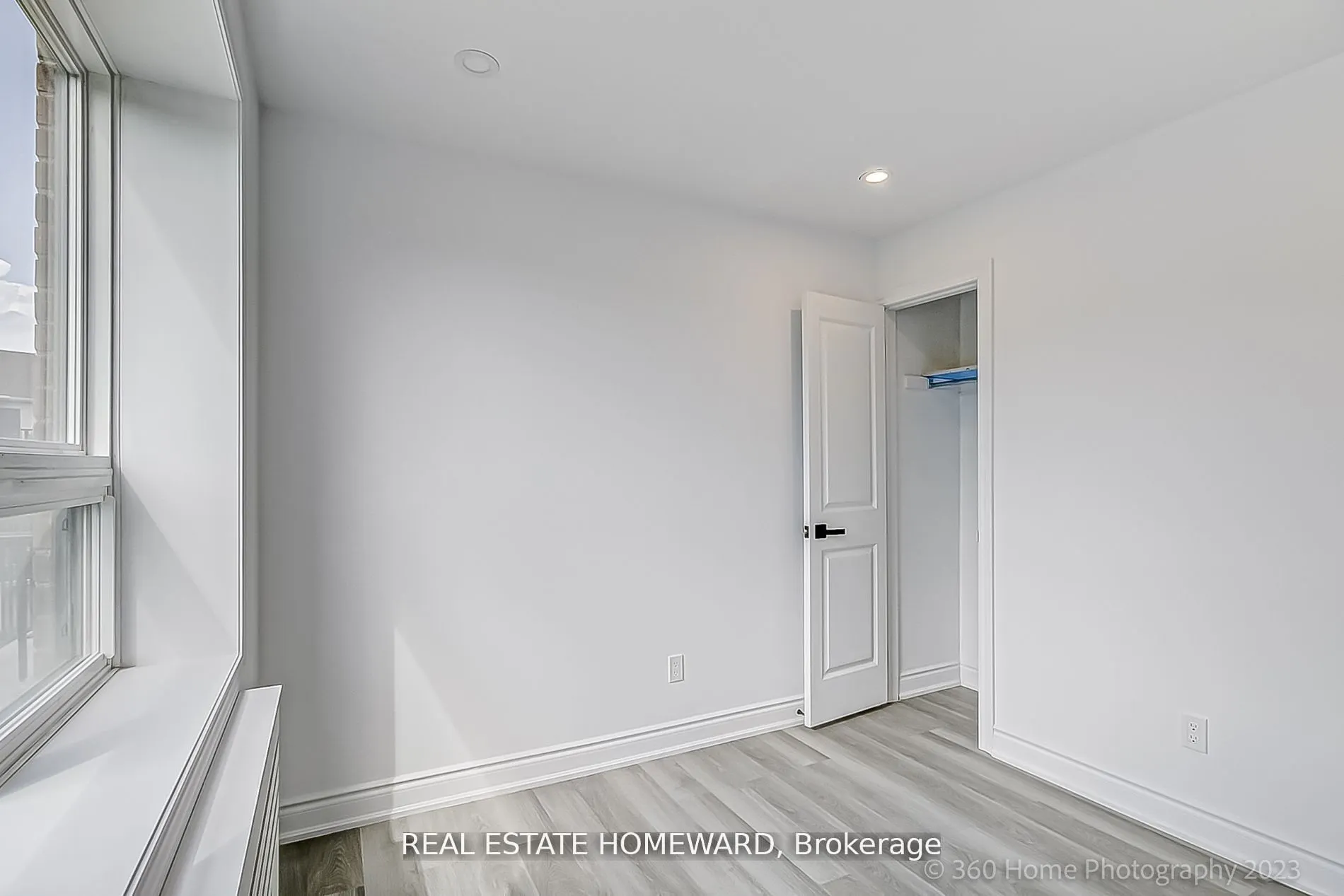 419 Woodbine Avenue, #1