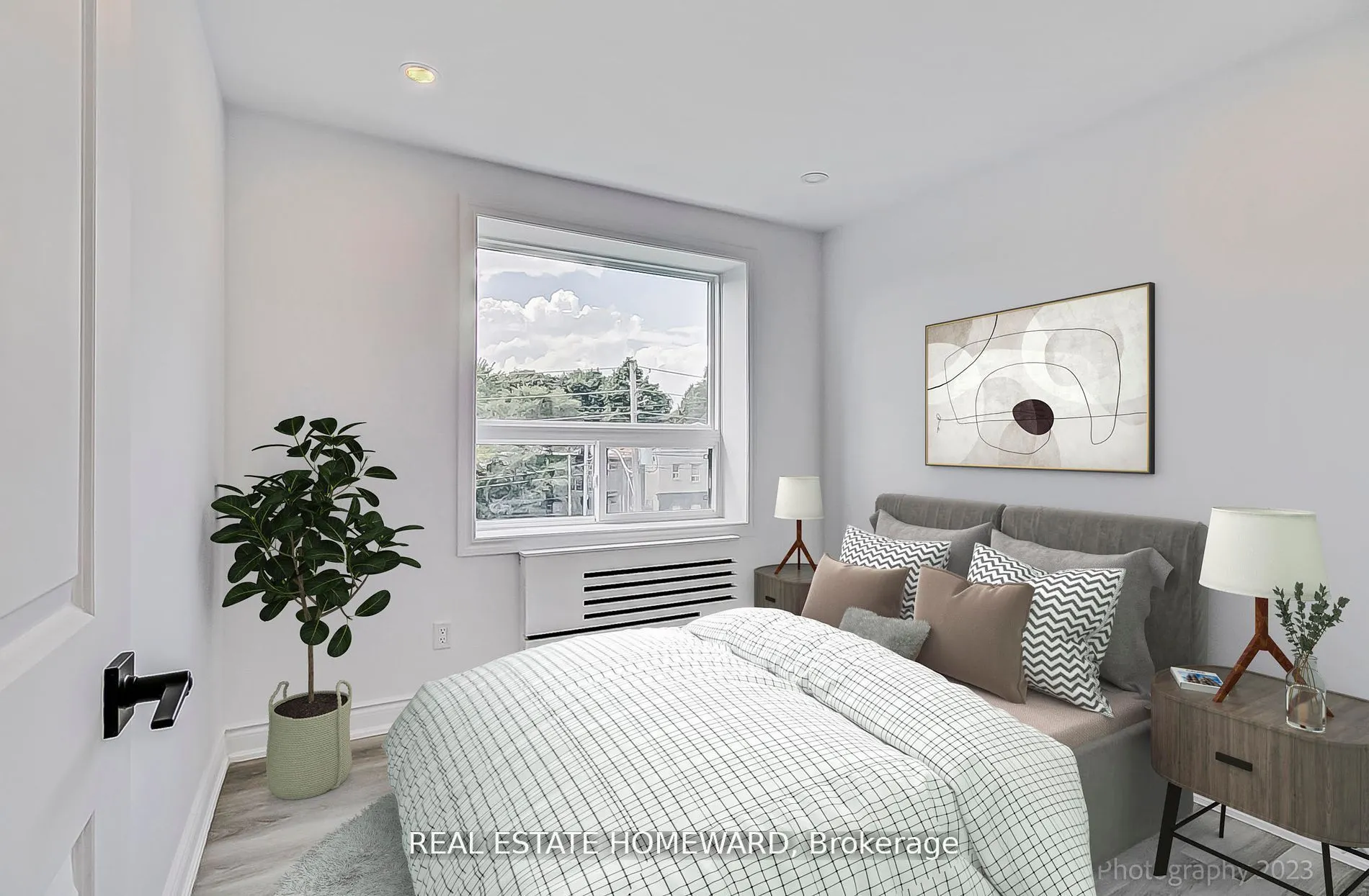 419 Woodbine Avenue, #1