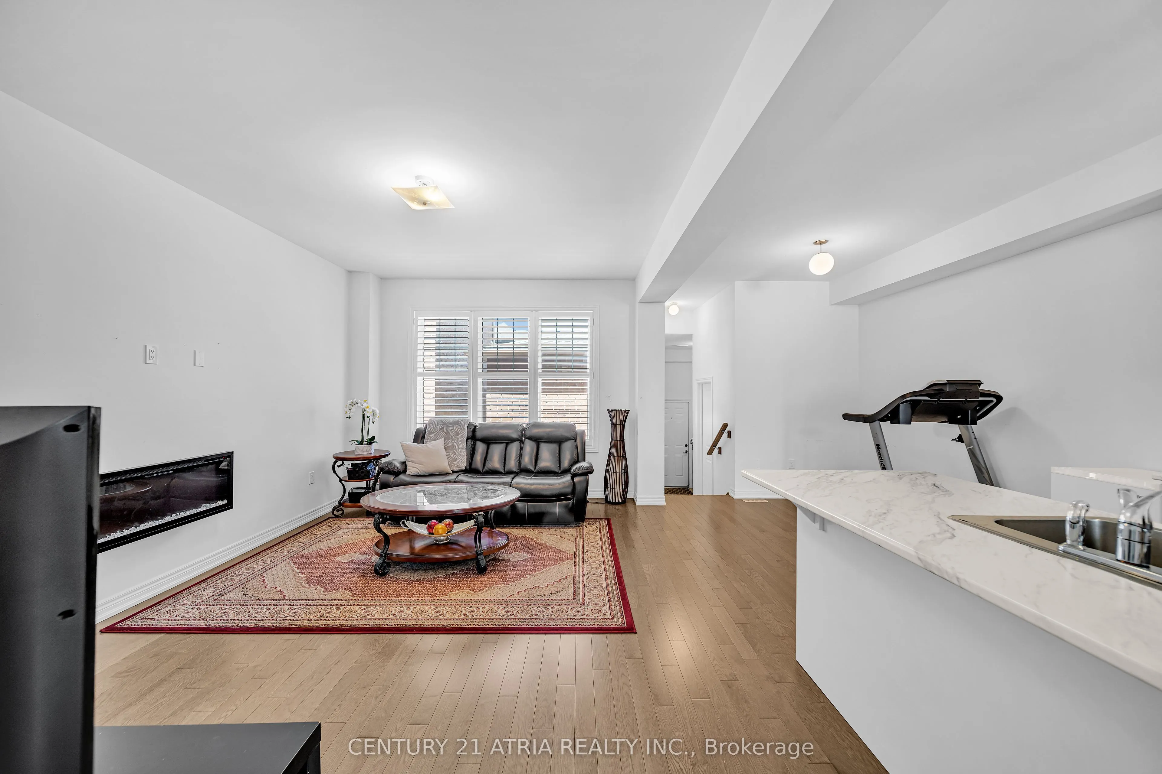 153 Coronation Road