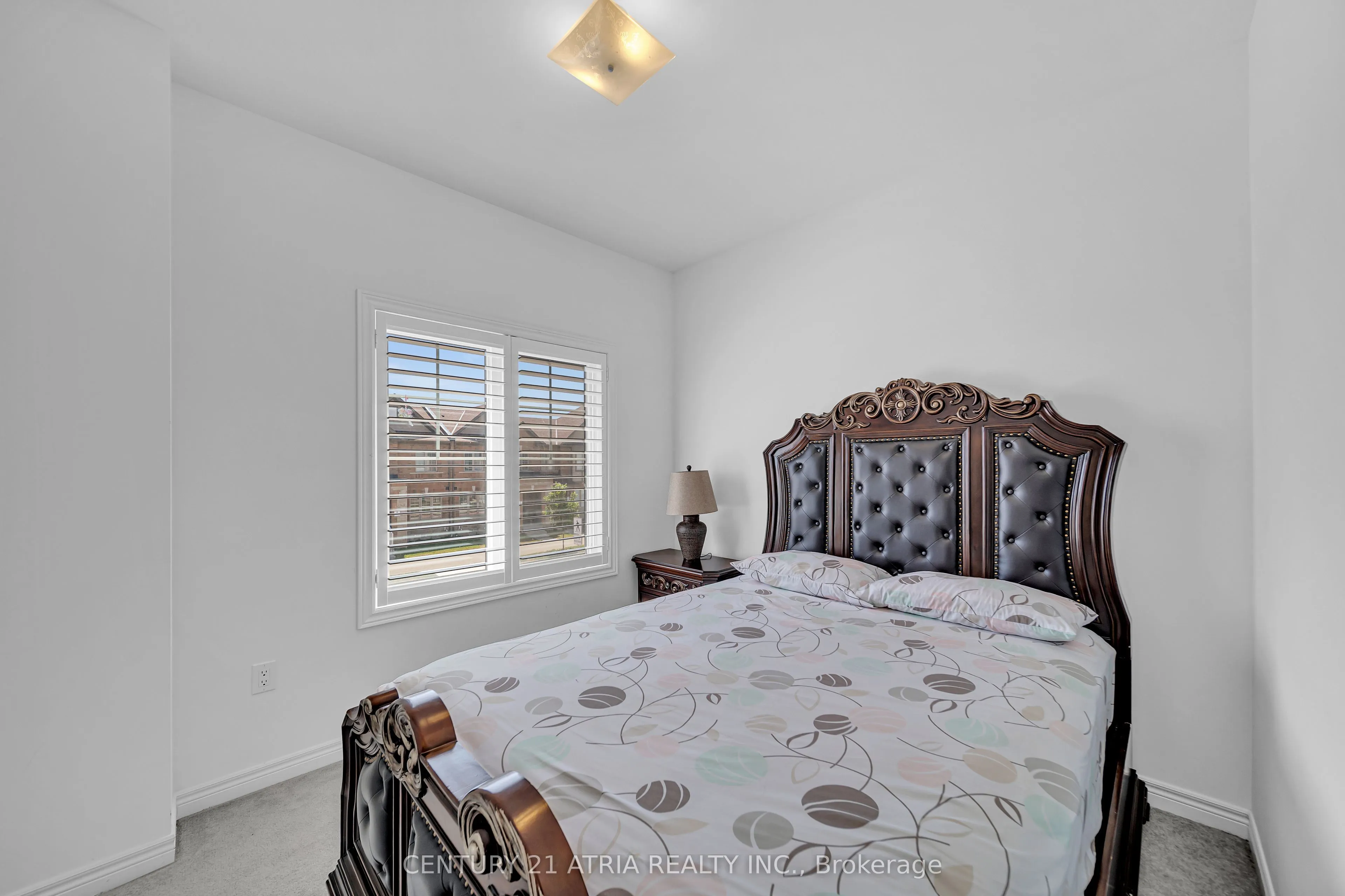 153 Coronation Road