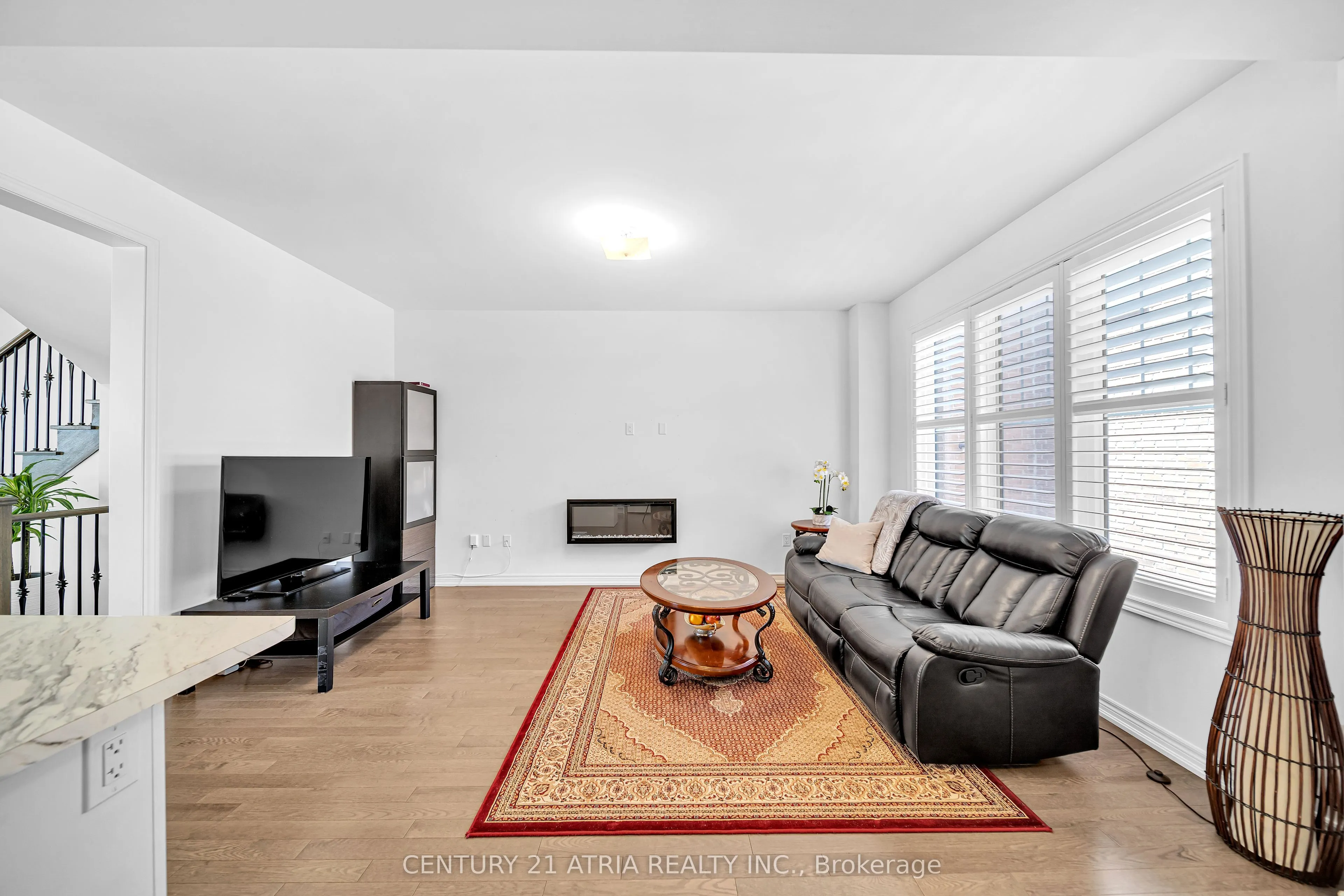 153 Coronation Road