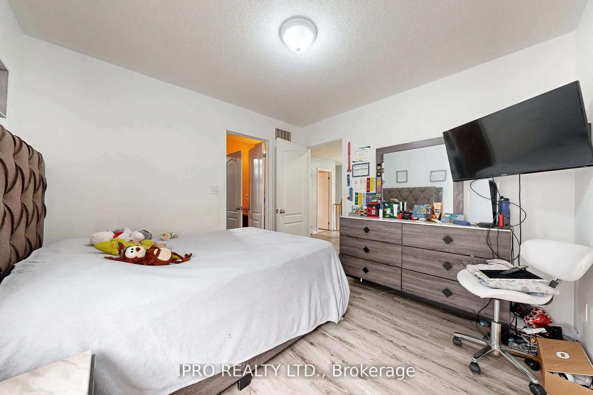 6 Mt Pleasant Avenue