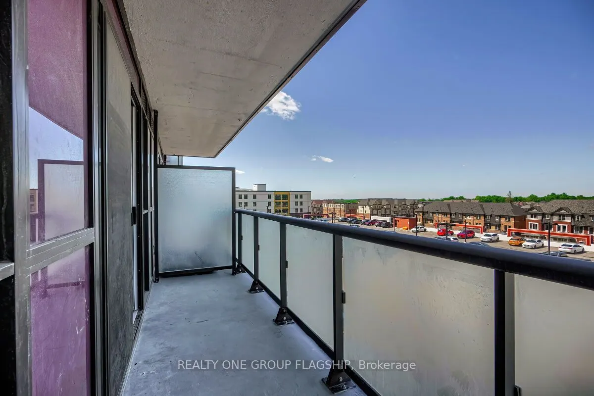 2550 Simcoe Street N, #421