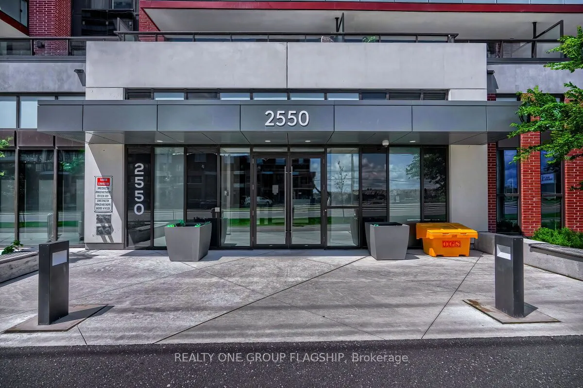 2550 Simcoe Street N, #421