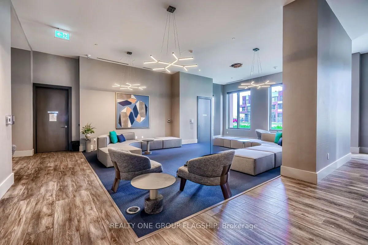 2550 Simcoe Street N, #421