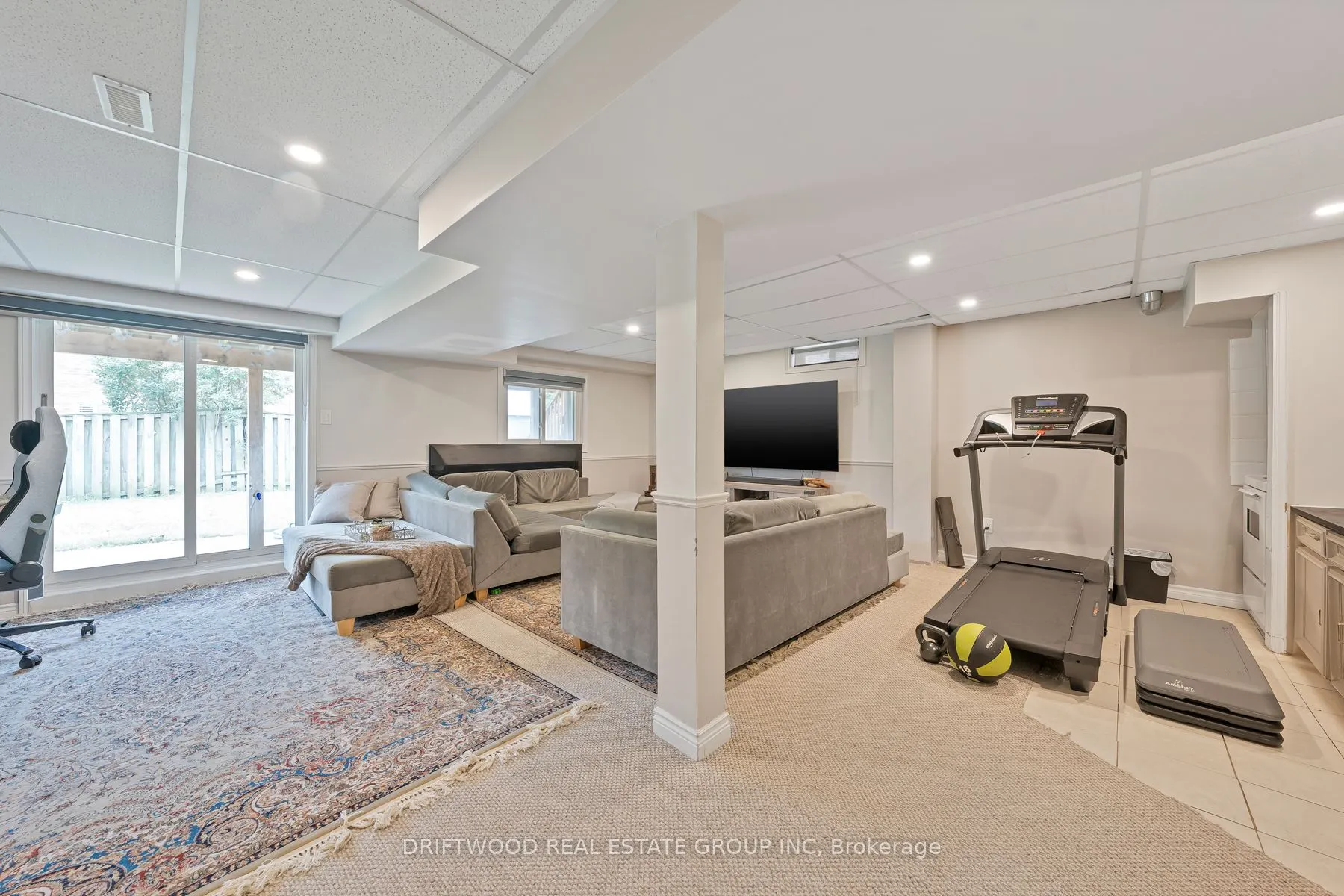 515 Norfolk Square