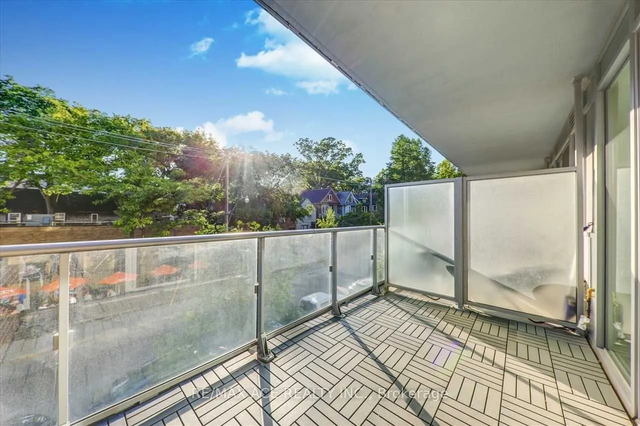 1960 Queens Street, #206