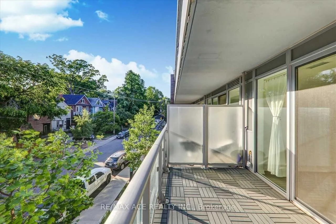 1960 Queens Street, #206