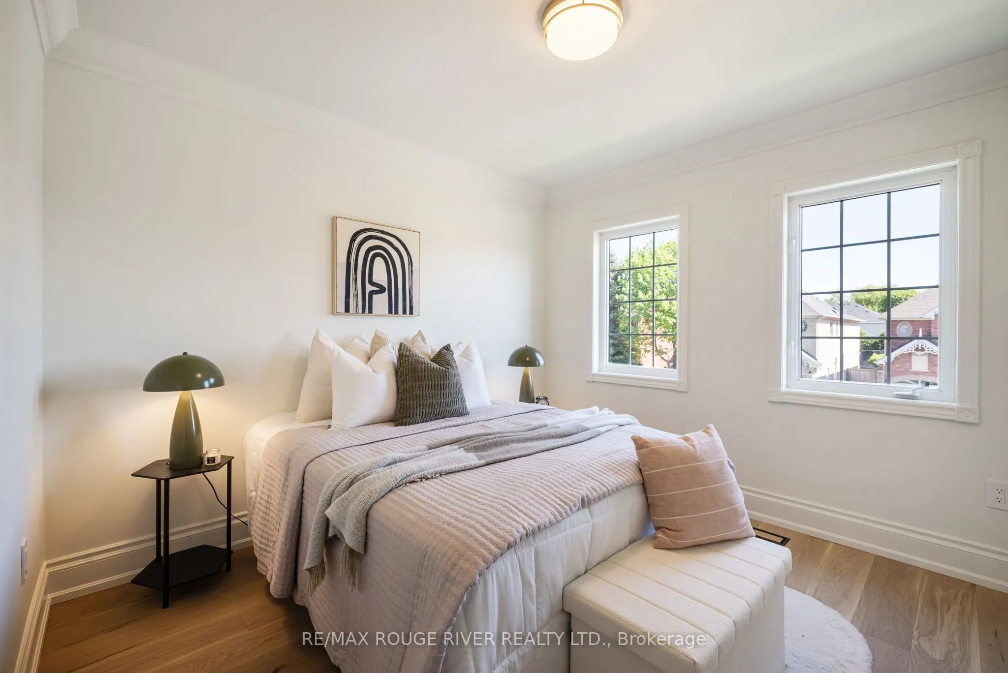 10 Sawyer Avenue