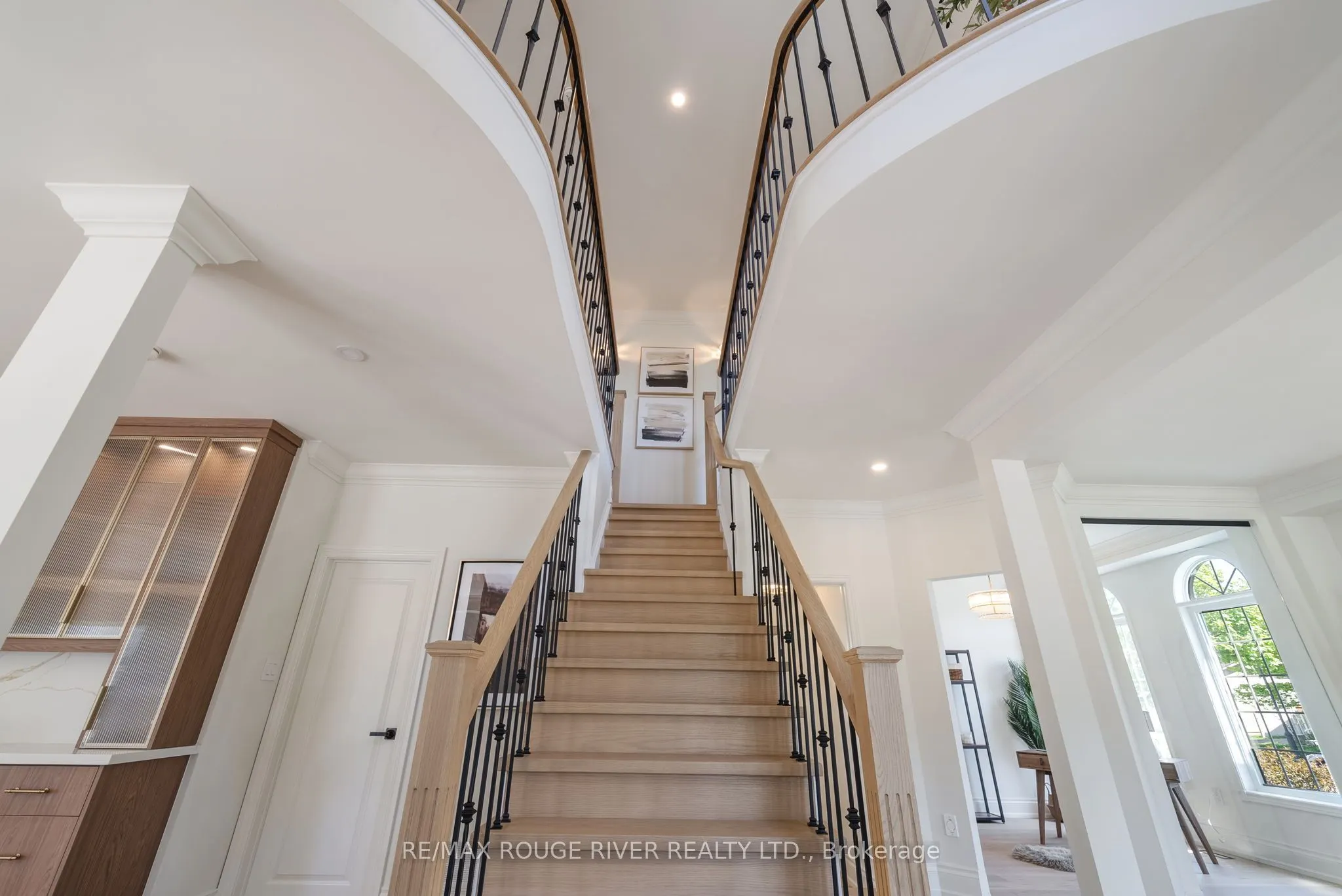 10 Sawyer Avenue
