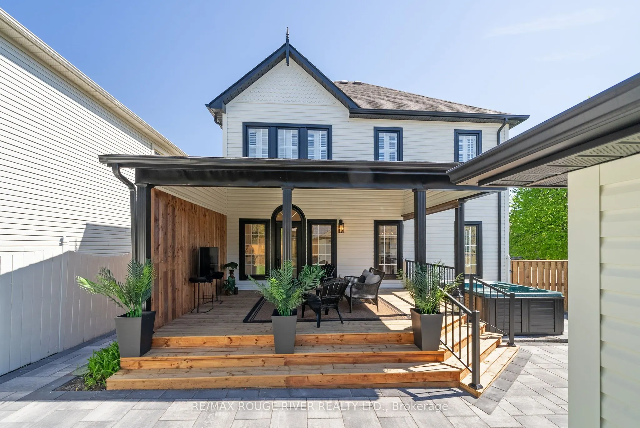 10 Sawyer Avenue