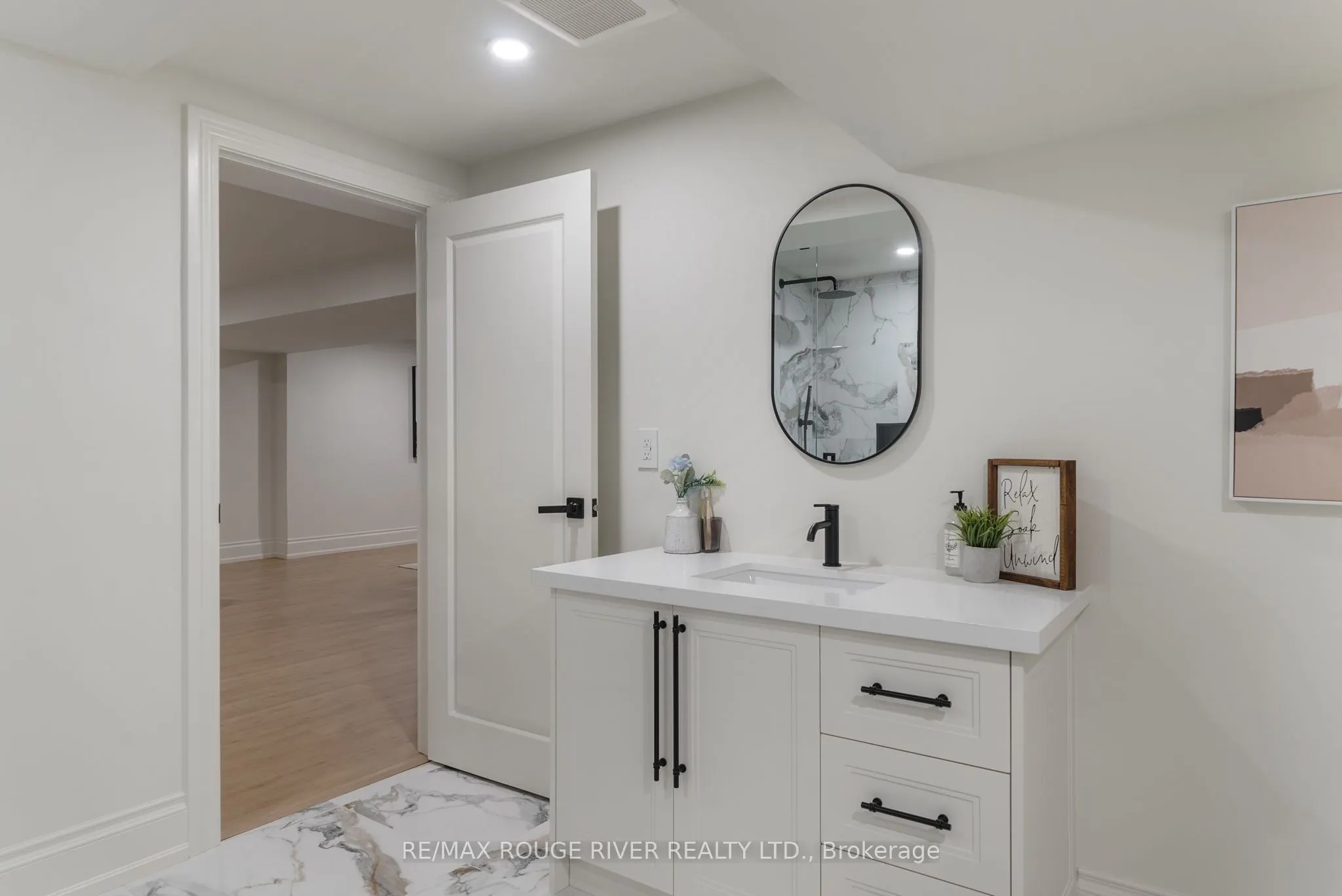 10 Sawyer Avenue