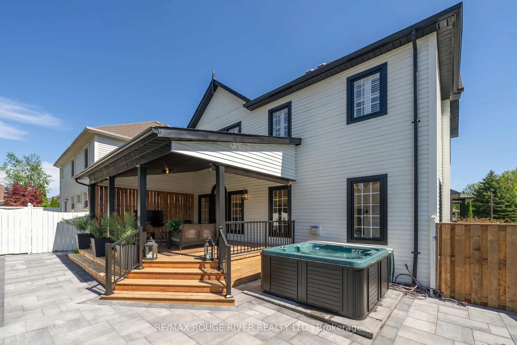 10 Sawyer Avenue