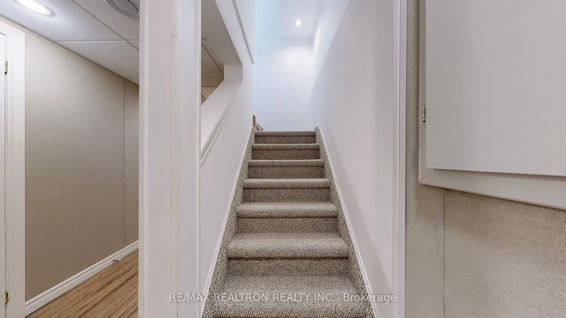 9 Cranston Manor Court