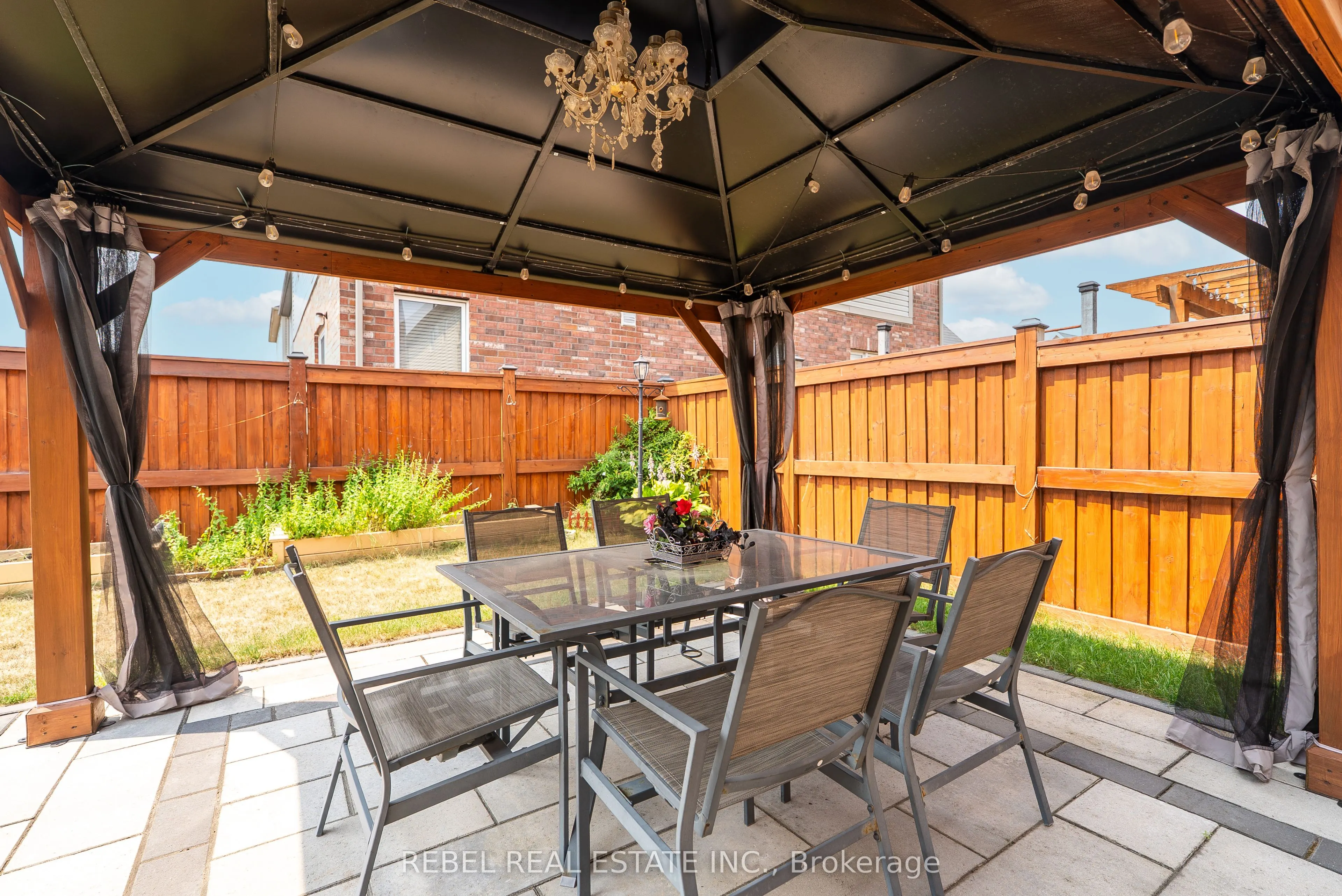 157 Kenneth Cole Drive