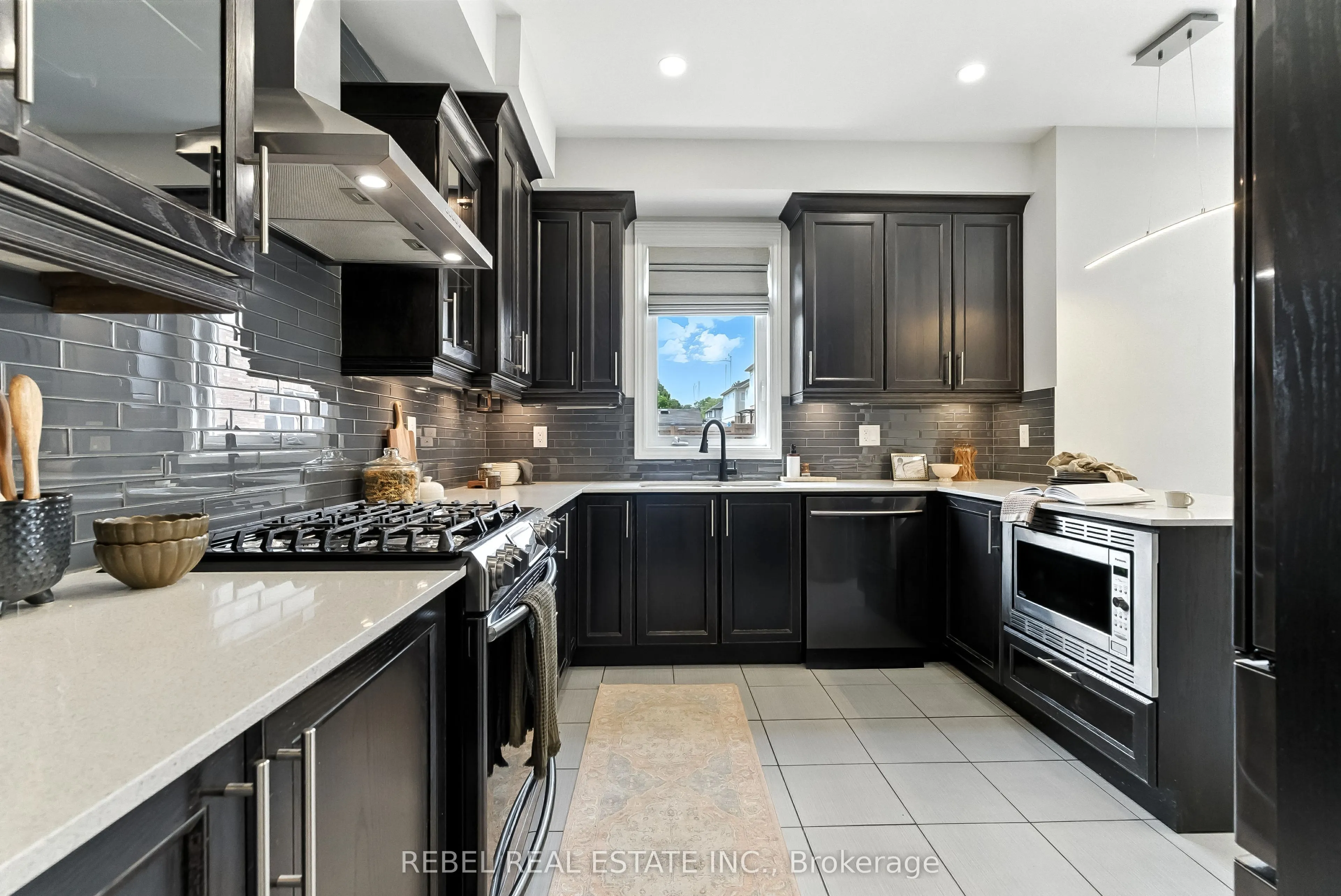 157 Kenneth Cole Drive