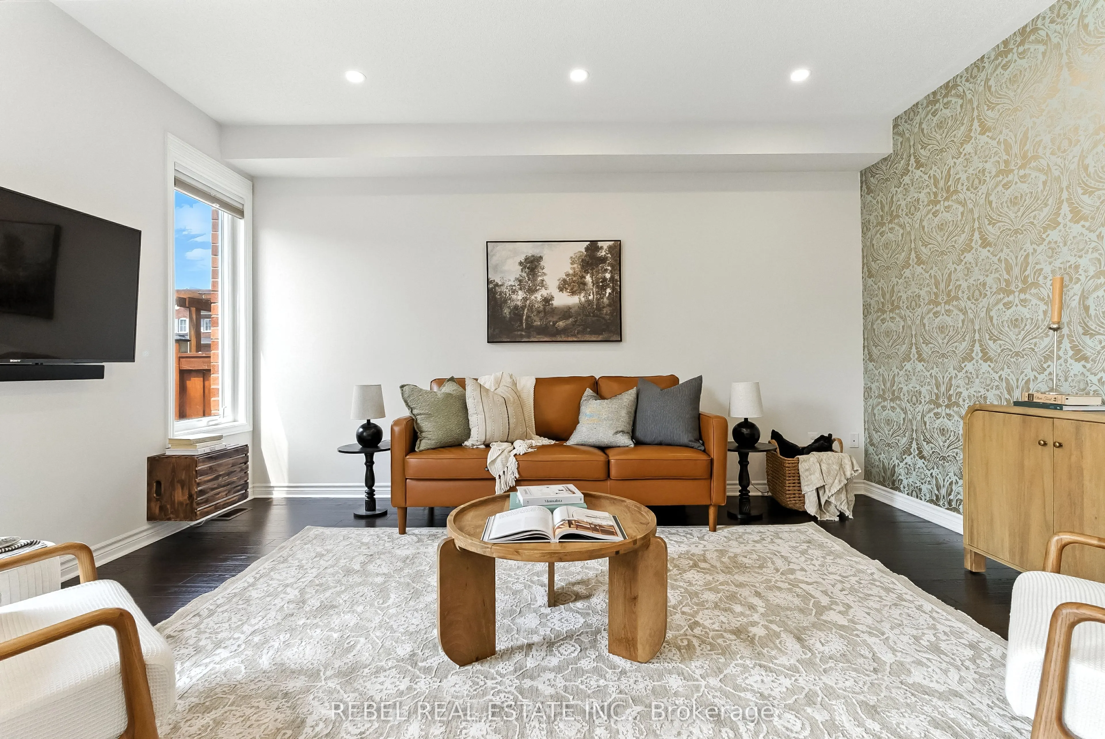 157 Kenneth Cole Drive