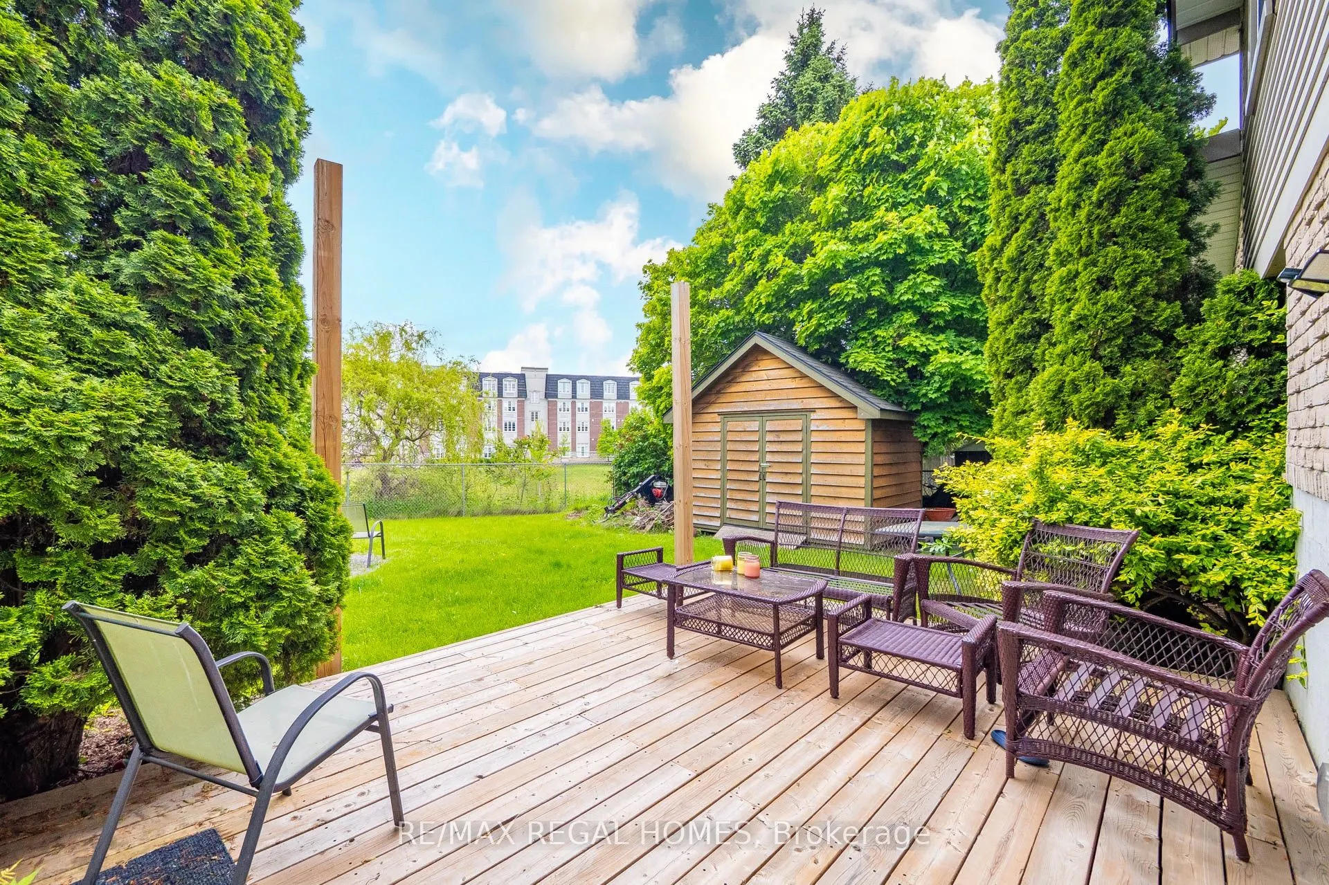 635 Capilano Crescent