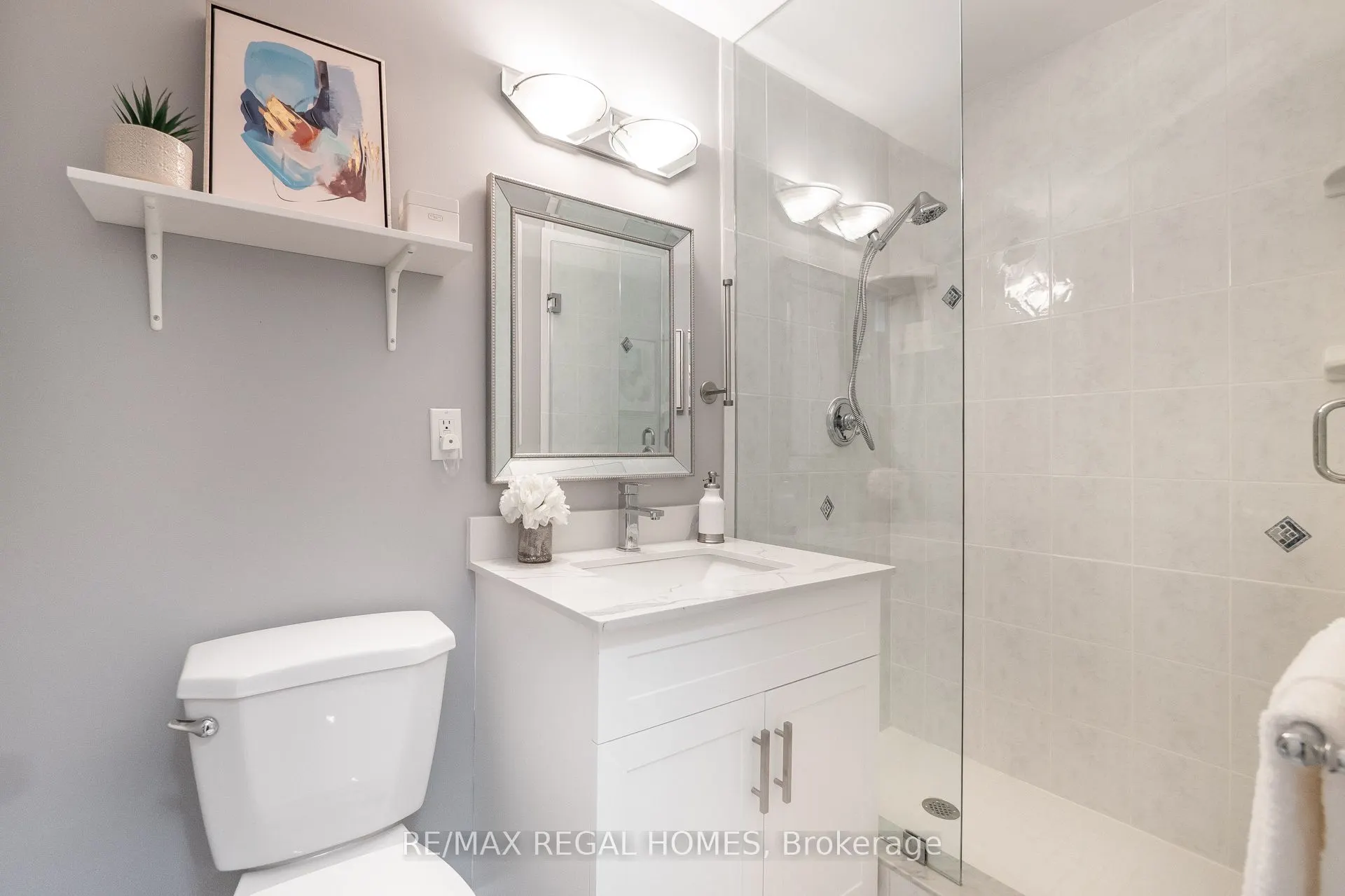 635 Capilano Crescent