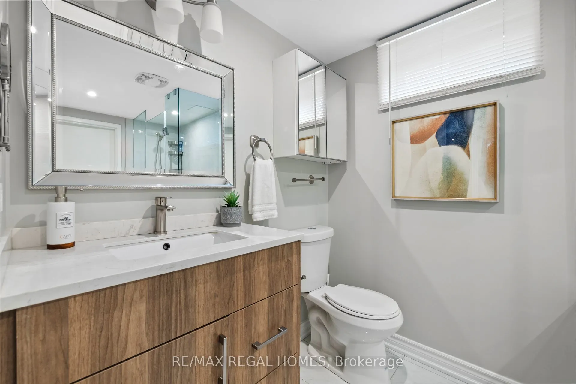 635 Capilano Crescent