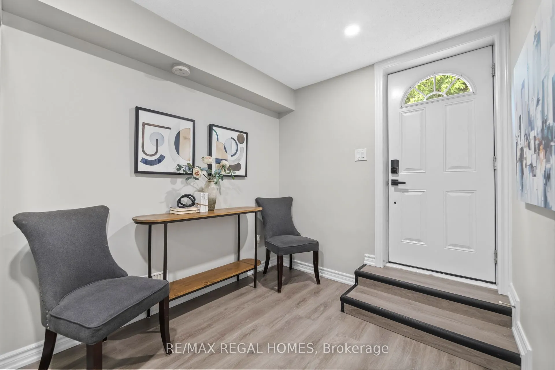 635 Capilano Crescent