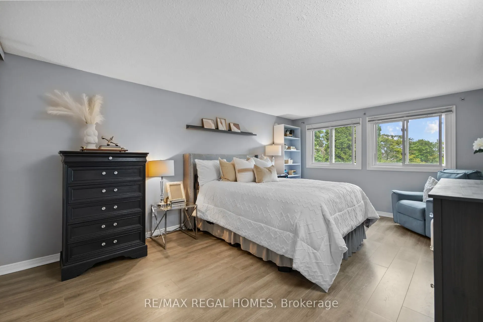 635 Capilano Crescent