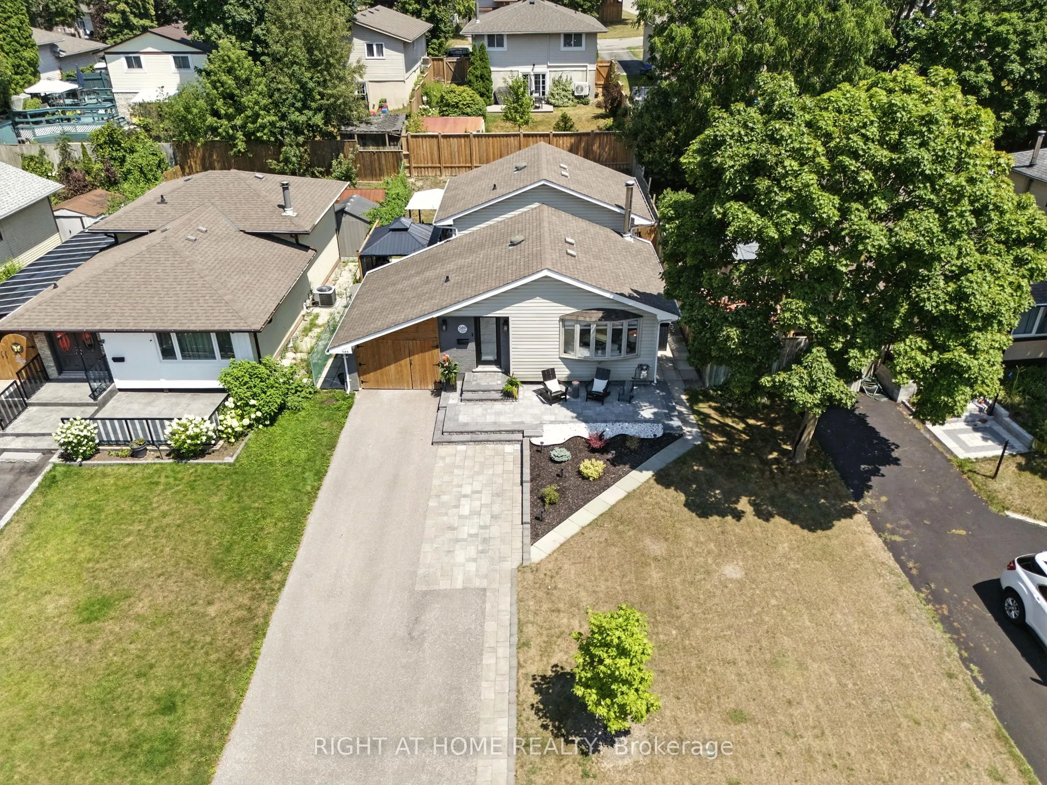 589 Annandale Street