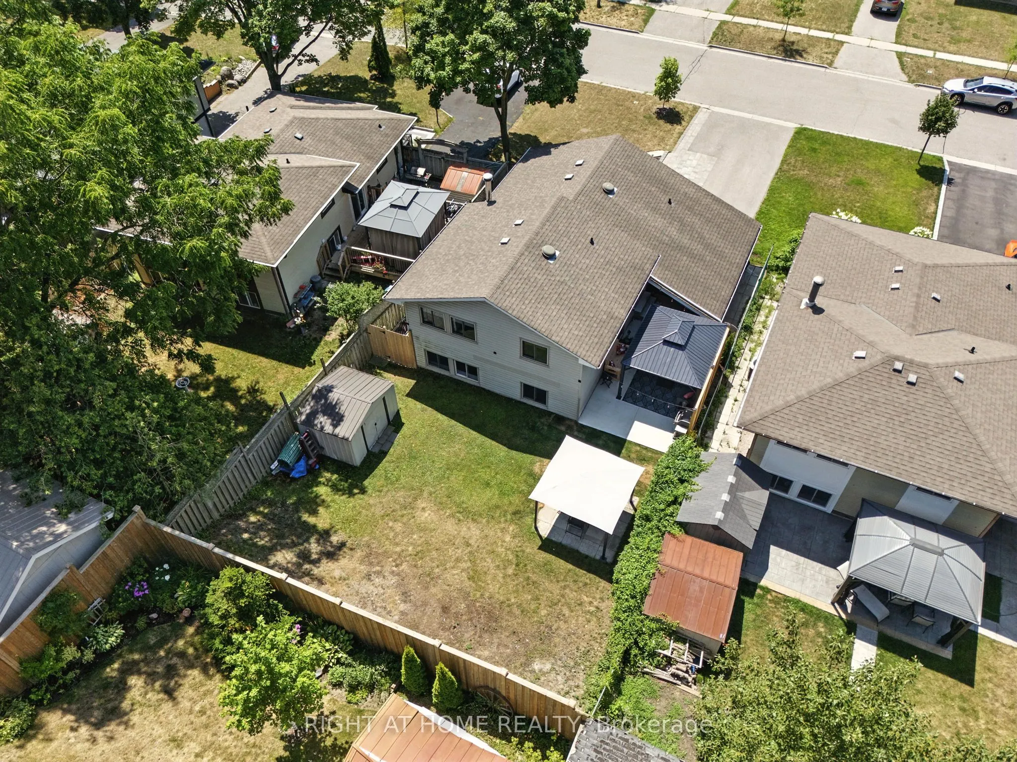 589 Annandale Street
