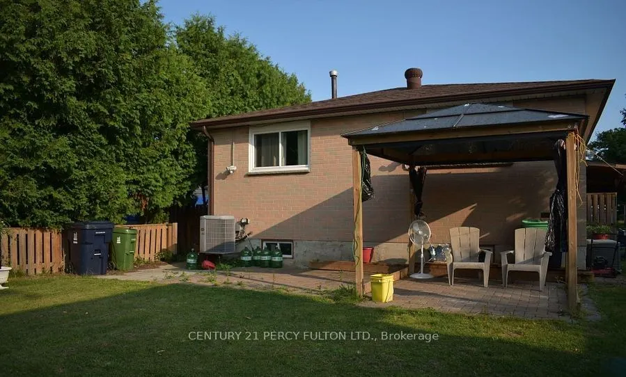 71 Winstanly Crescent