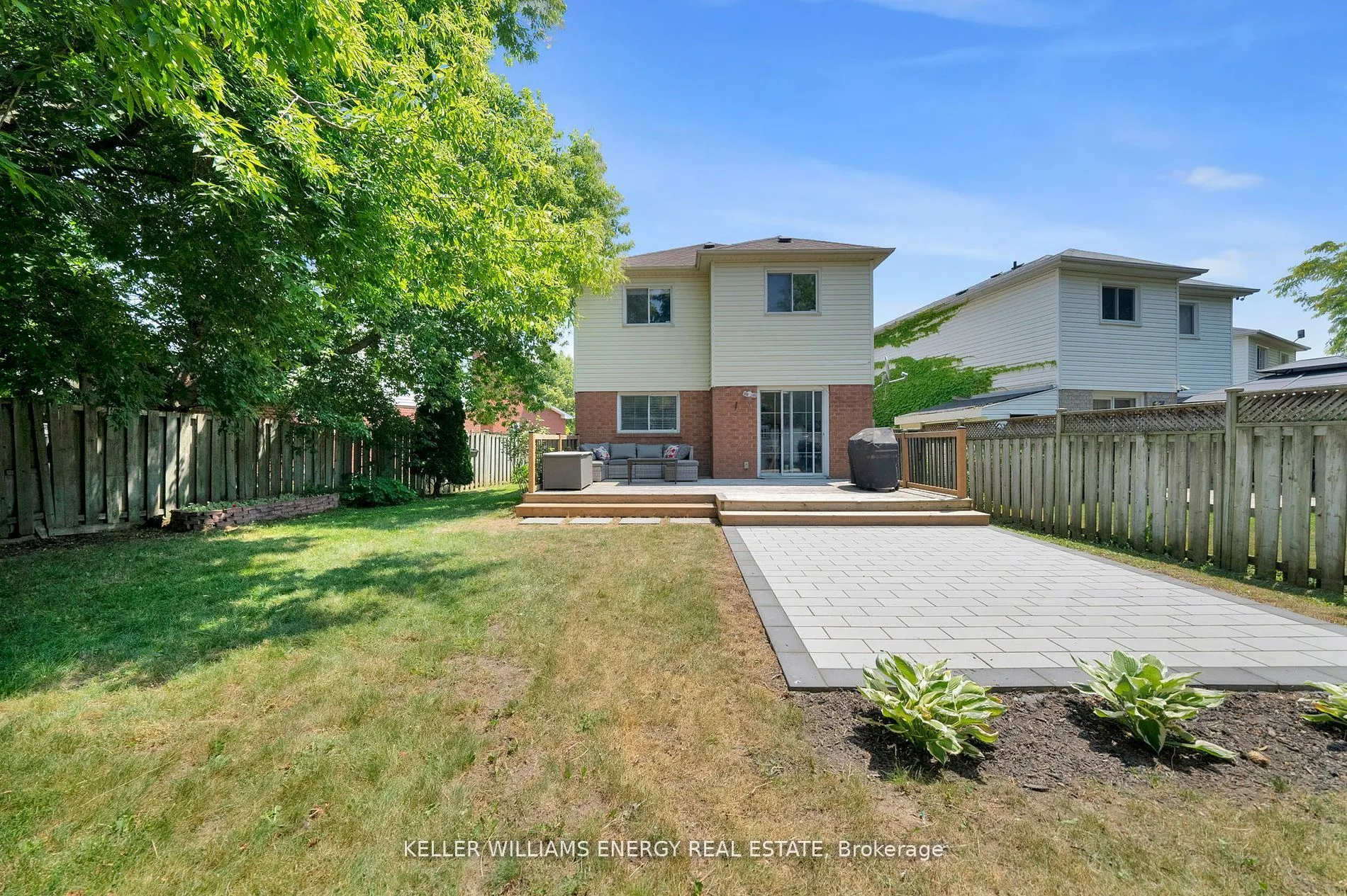 34 Hogan Crescent