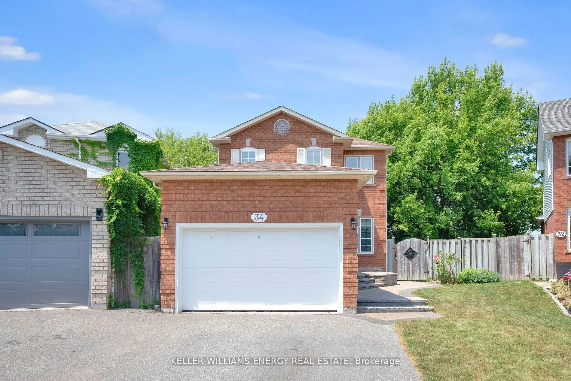 34 Hogan Crescent