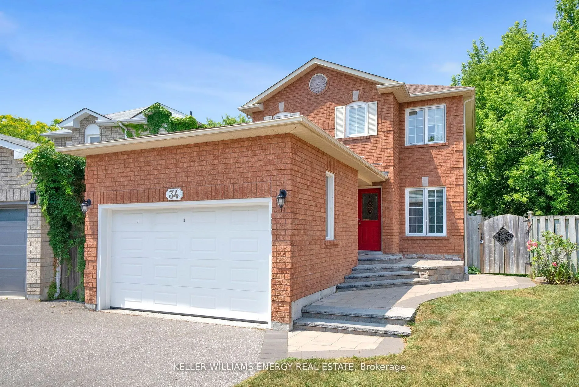 34 Hogan Crescent