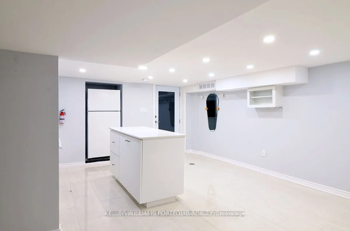 431 Kingston Road, #Lower