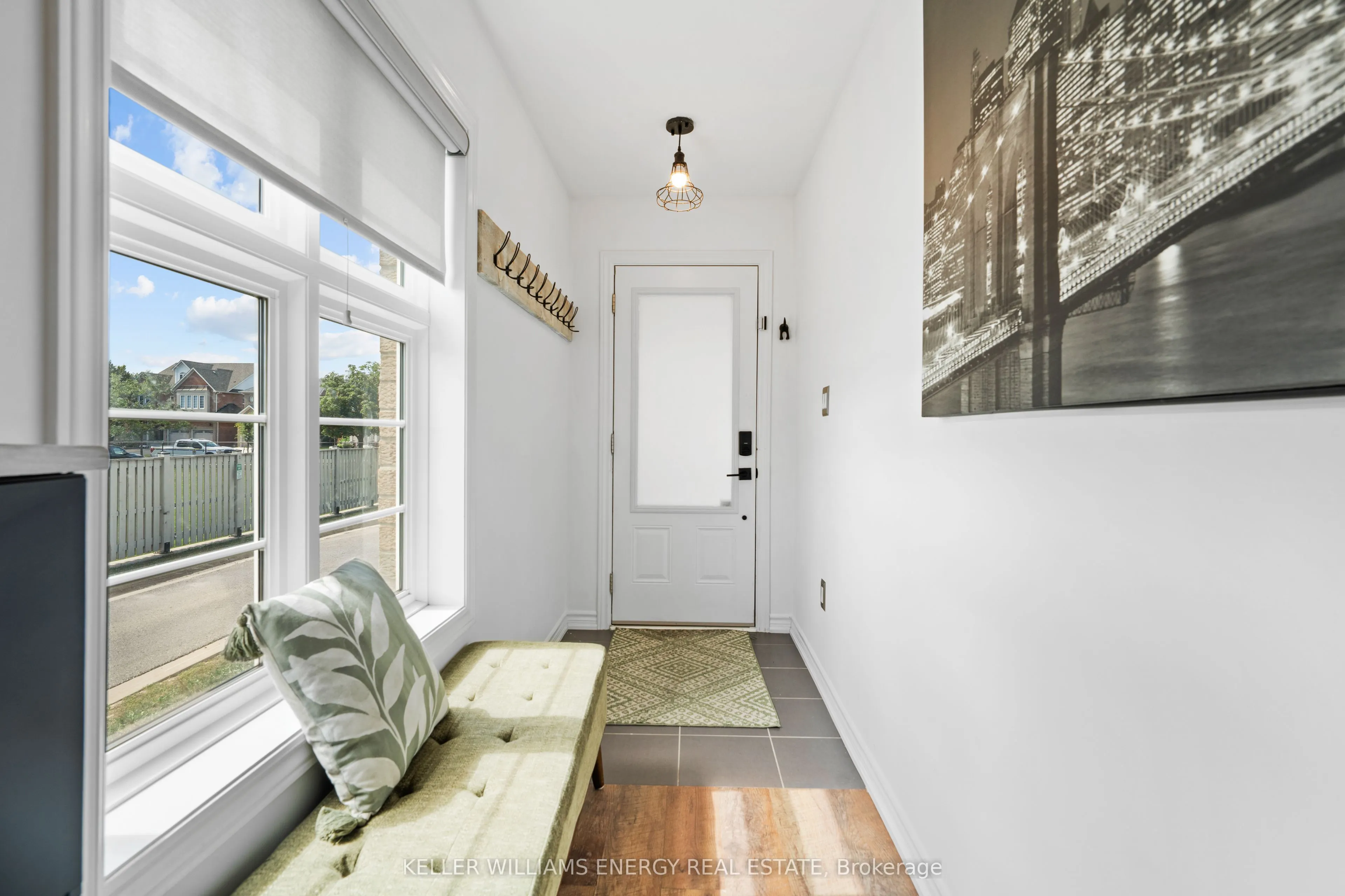 3 Cornerside Way