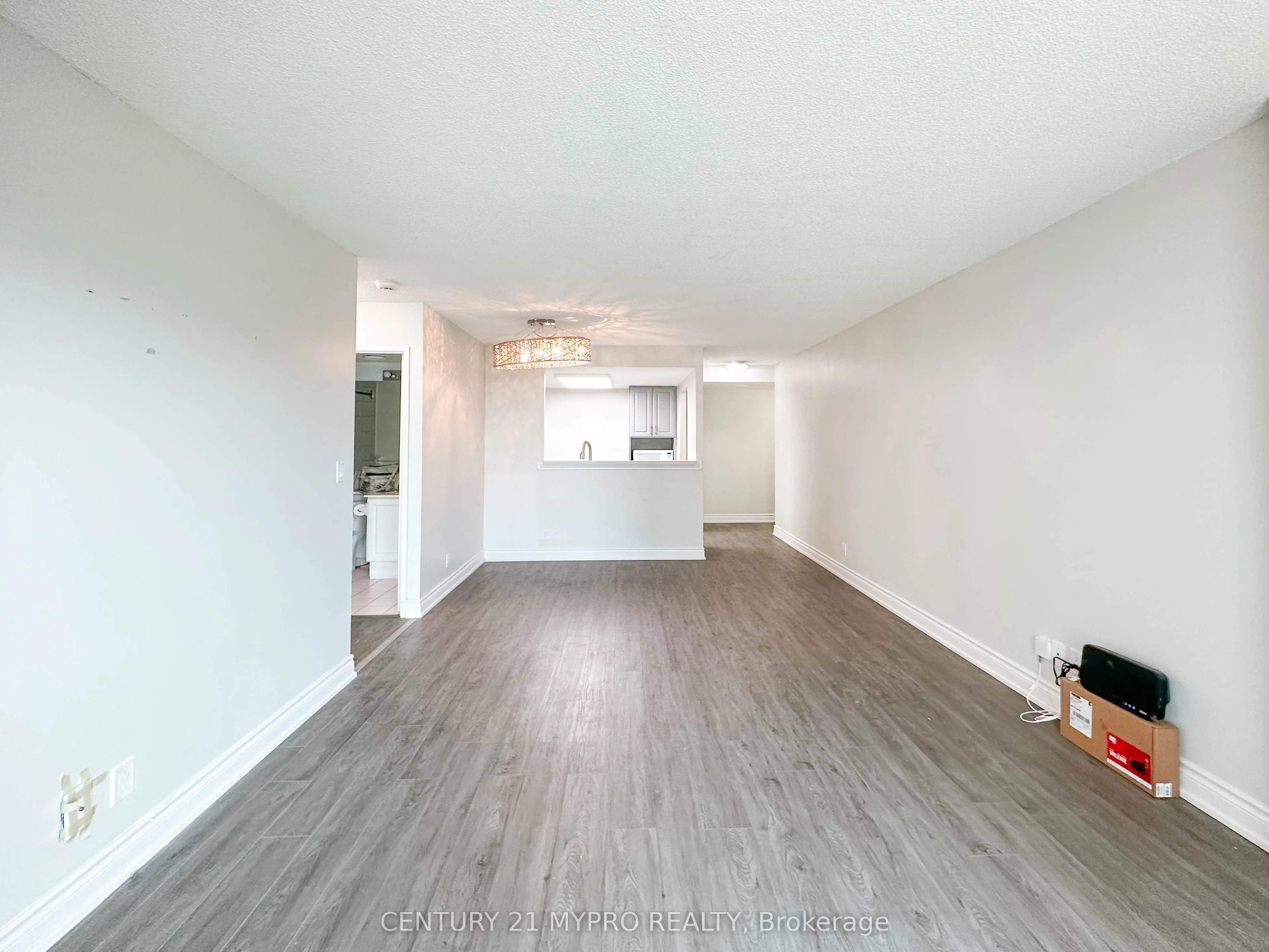 8 Lee Centre Drive #913