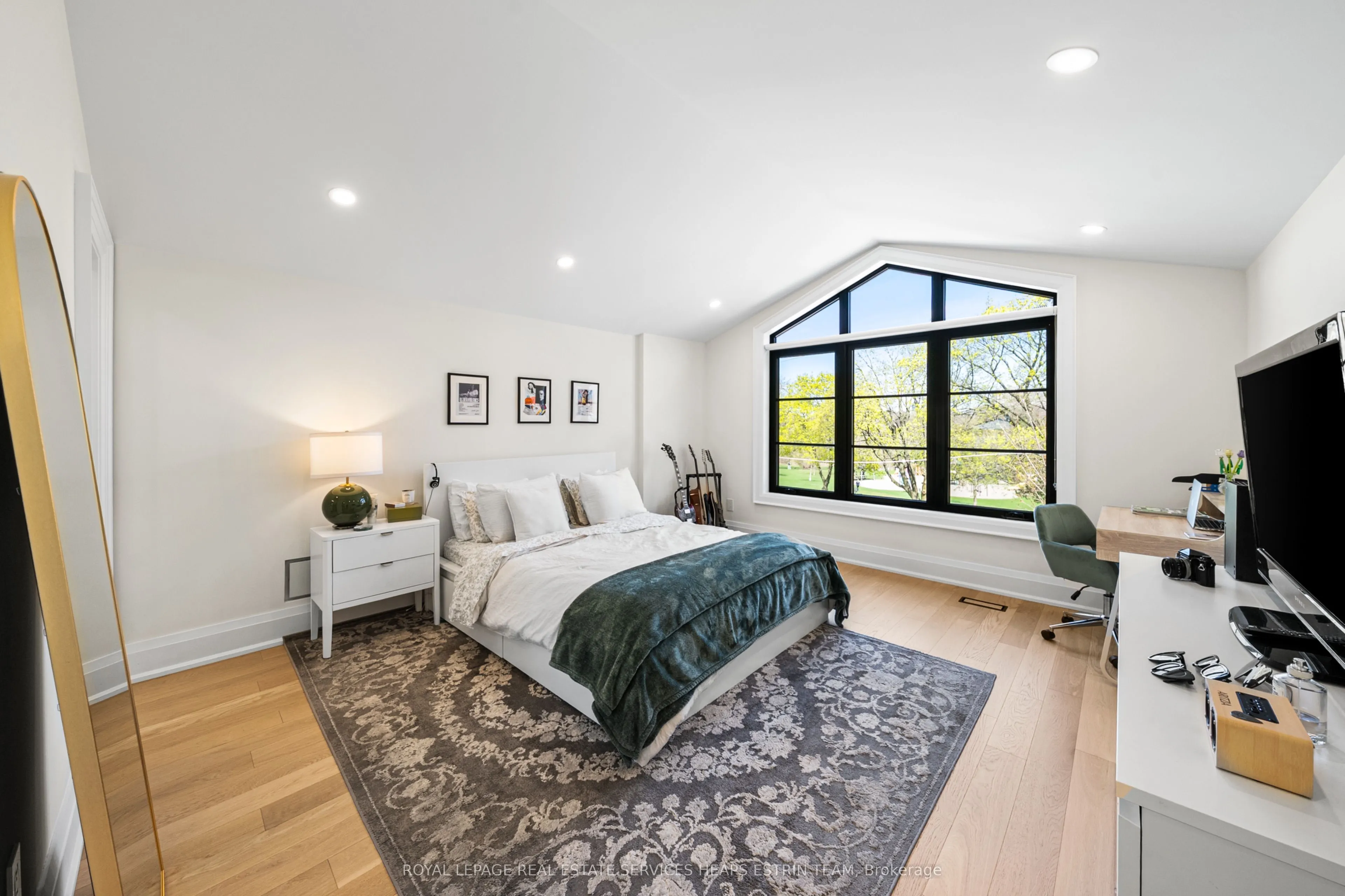 5 Taylor Drive